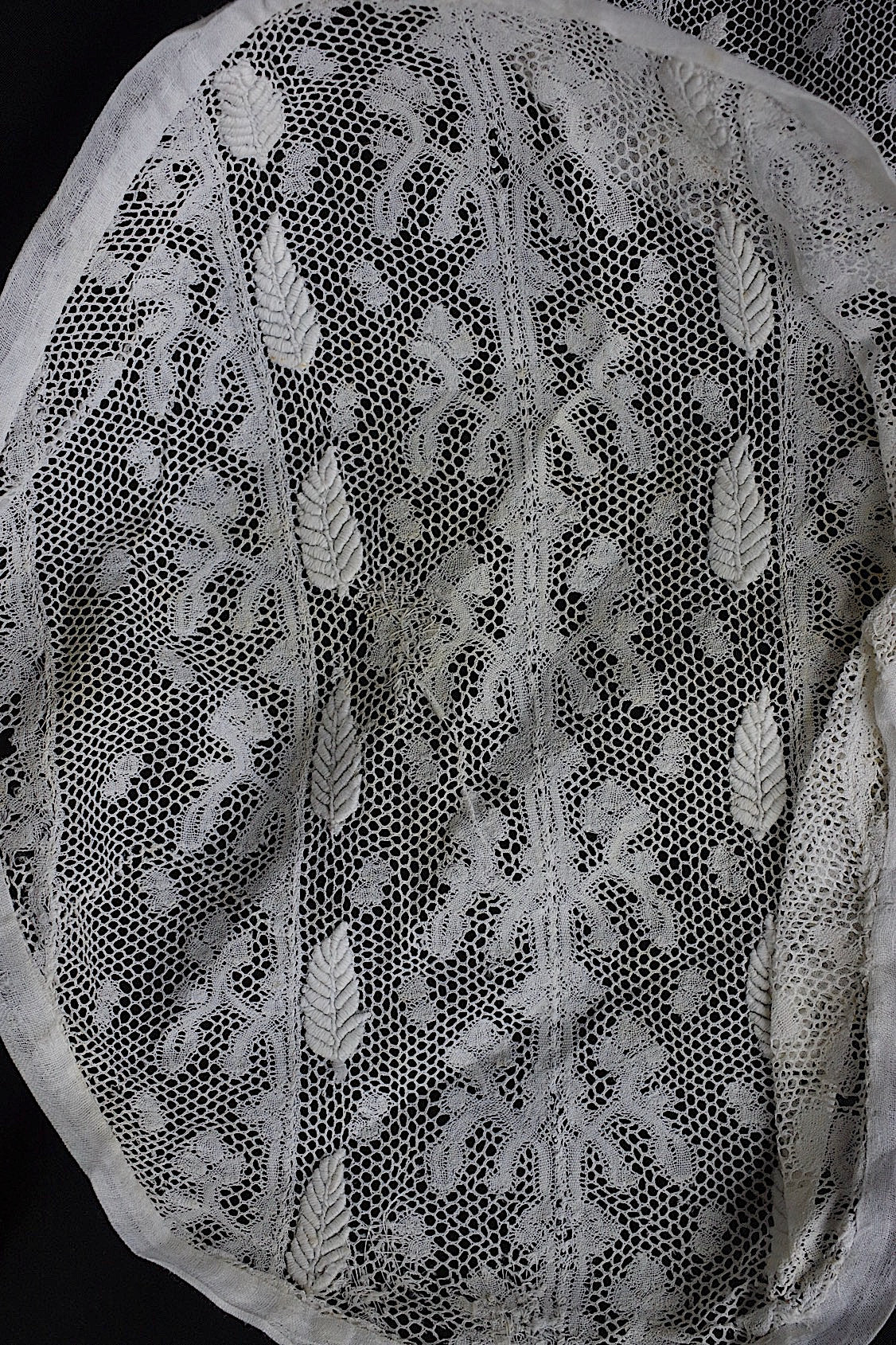 アンティークレーク　dentelle anciennne 　ボネ装飾レース4　素材用