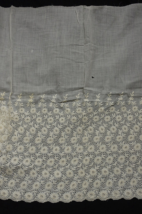 アンティークレース　dentelle anciennne 刺繍ハギレ