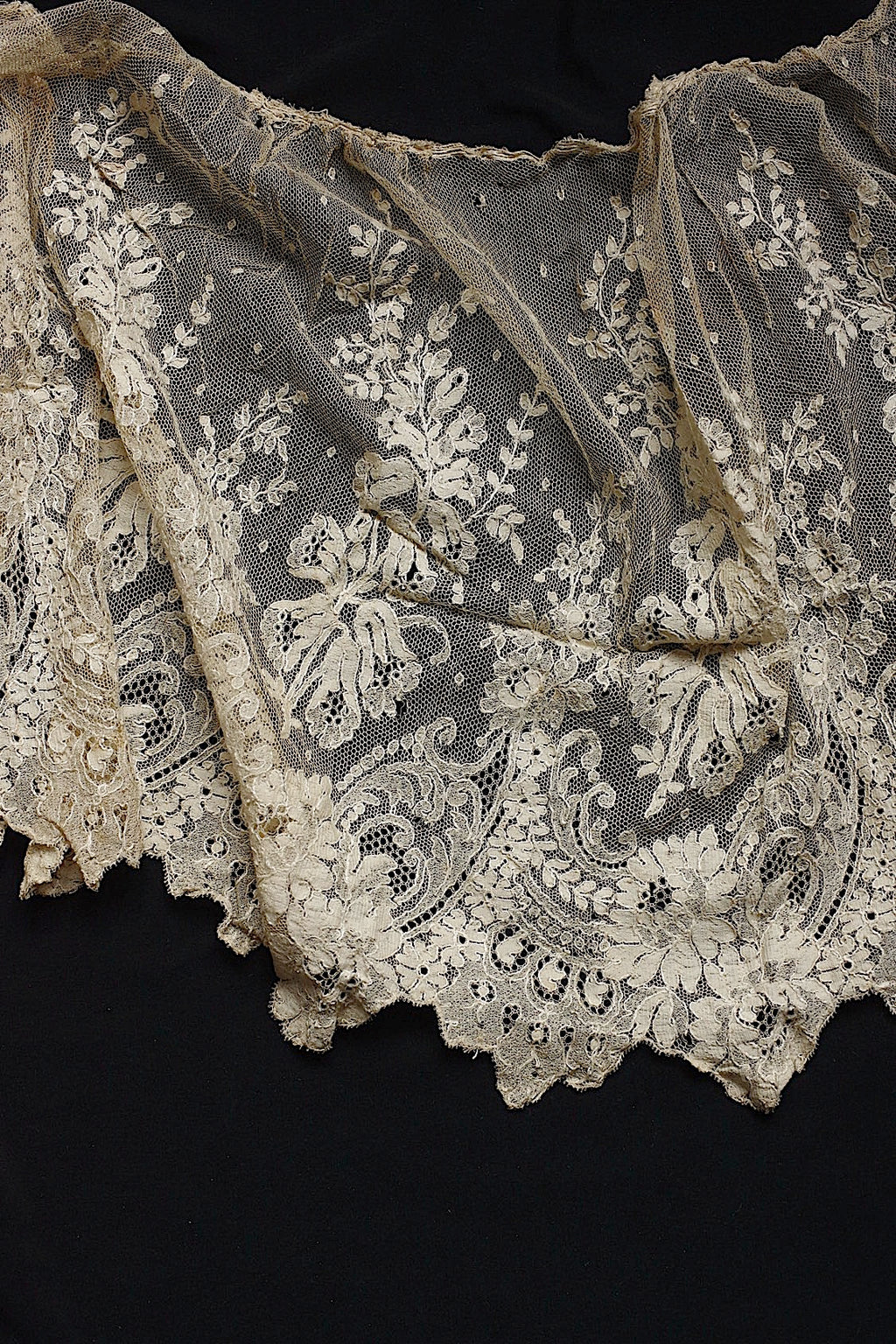 アンティークレース　dentelle anciennne 70cm