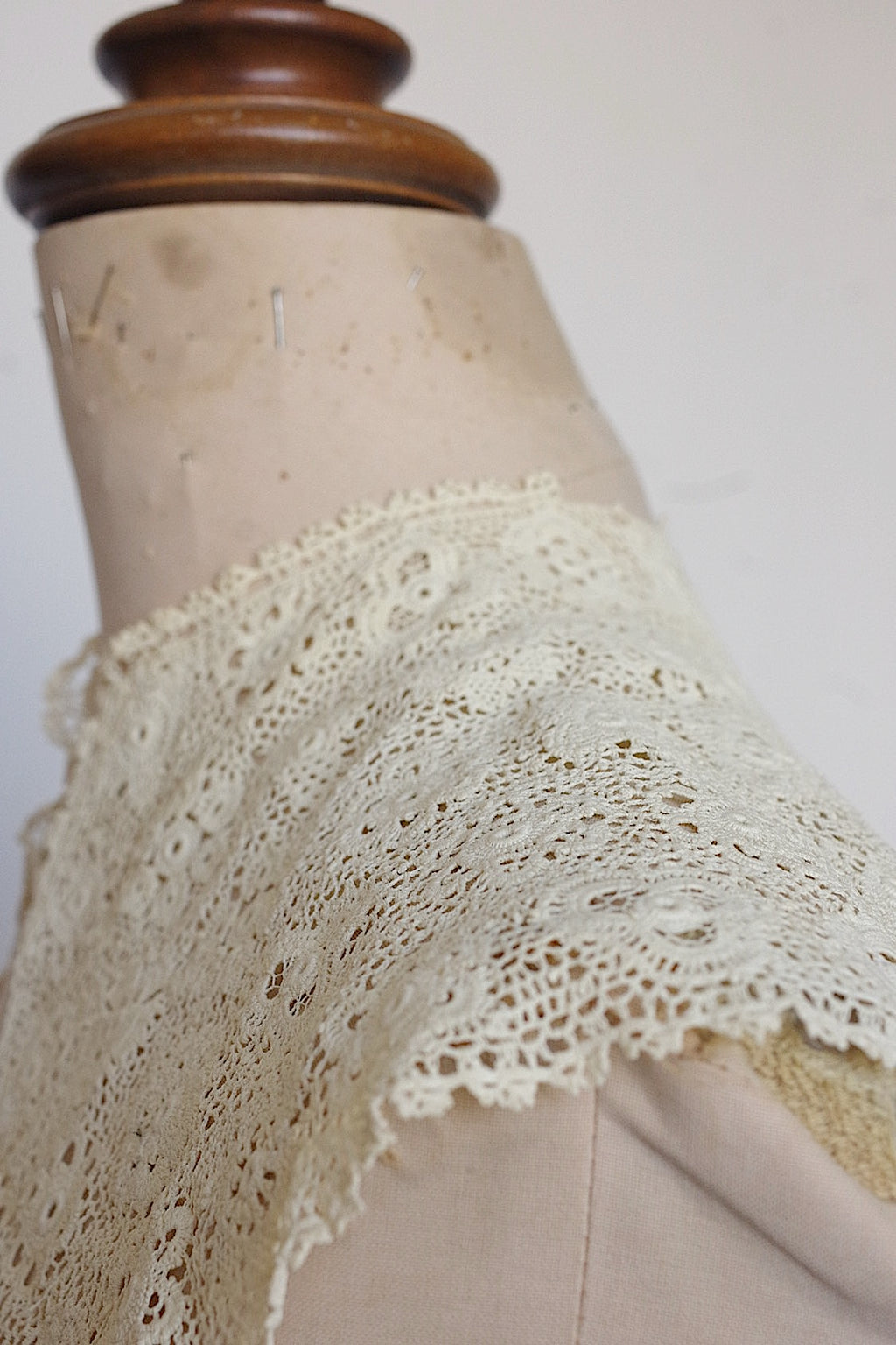 アンティークレース襟　dentelle anciennne クロシェレース襟