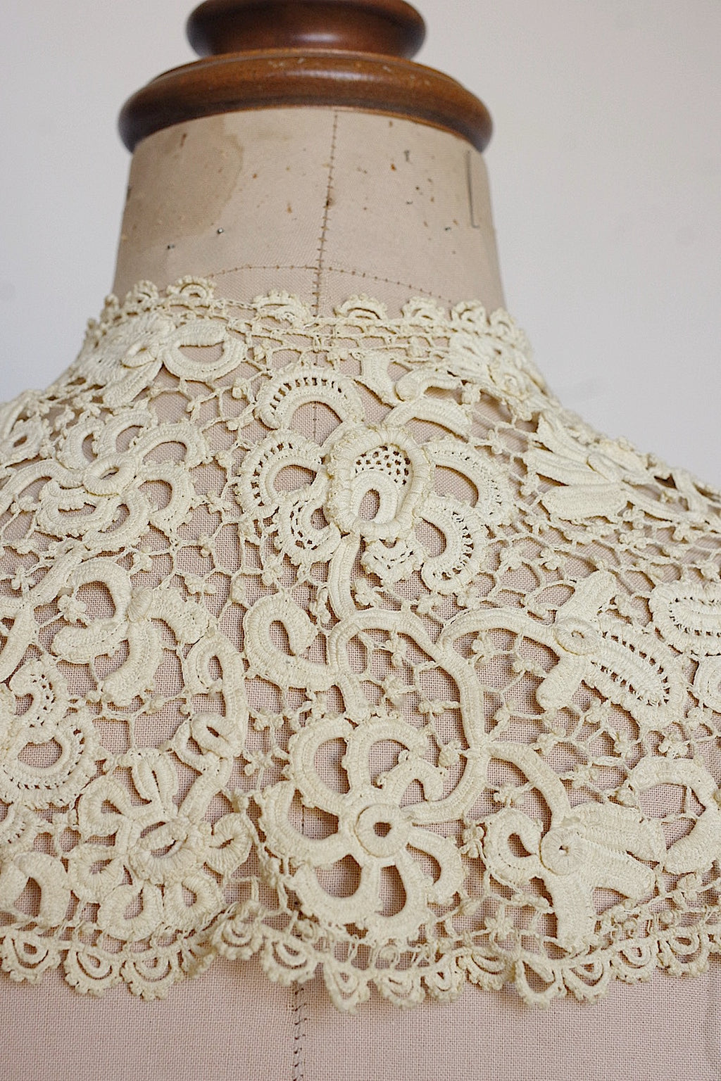 アンティークレース襟　dentelle anciennne ヴィニーズレース襟
