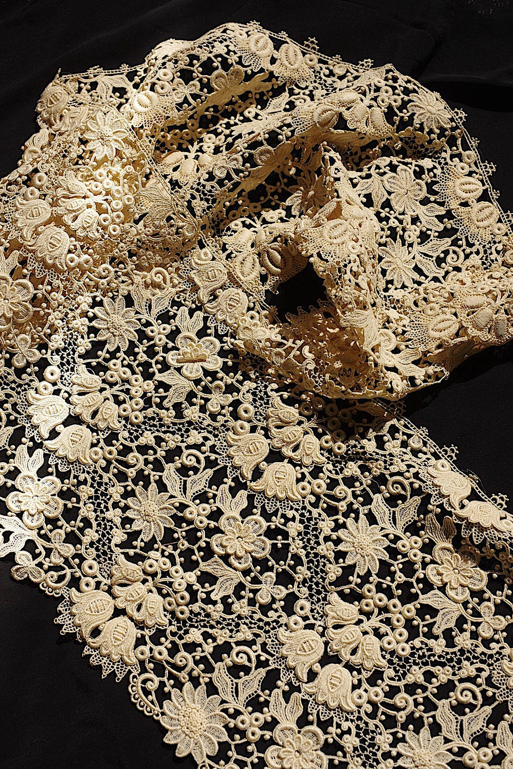 ヴィンテージレース　dentelle vintage 110cm
