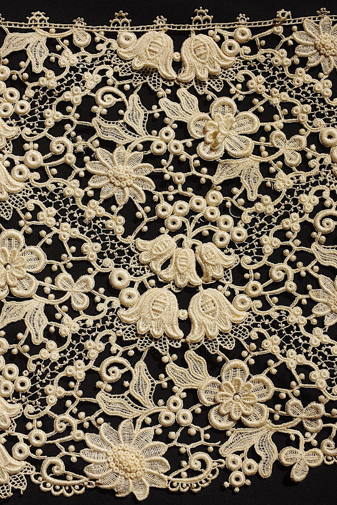 ヴィンテージレース　dentelle vintage 110cm