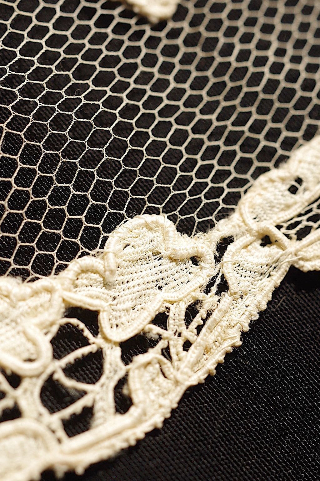 アンティークレース　dentelle ancienne 390cm