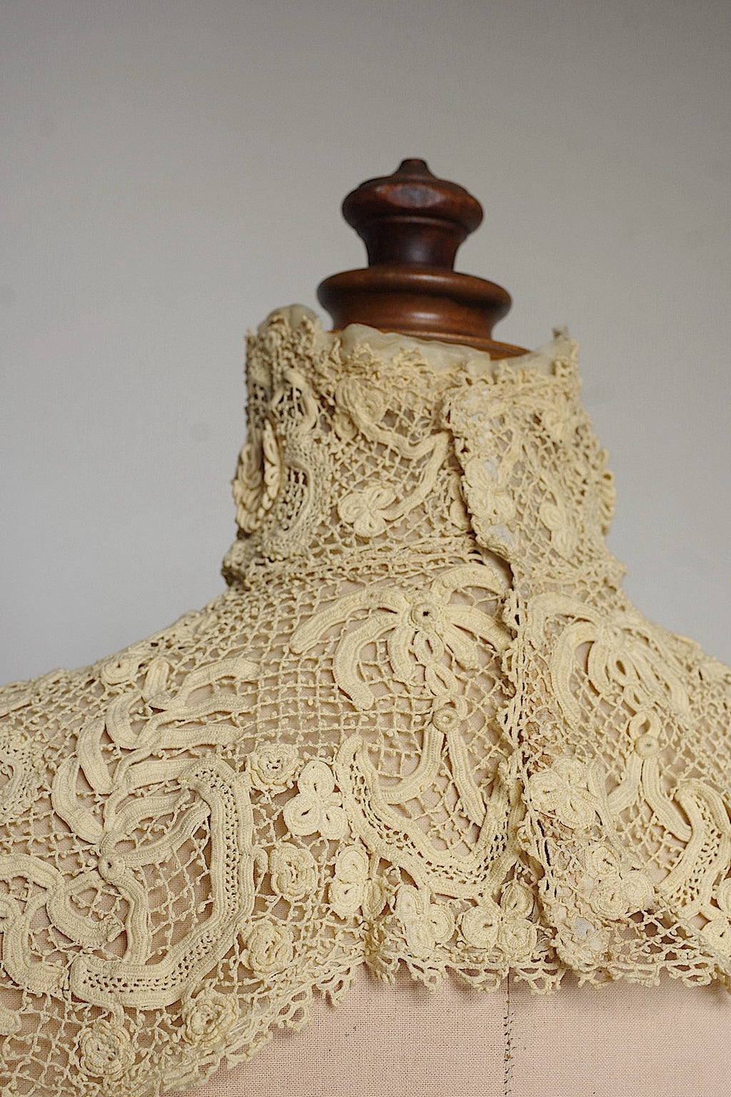 アンティークレース　dentelle ancienne　襟3