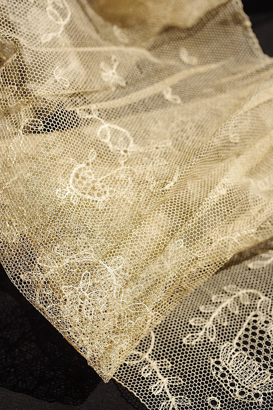 アンティークレース antique lace la dentelle - .FR a l'epoque