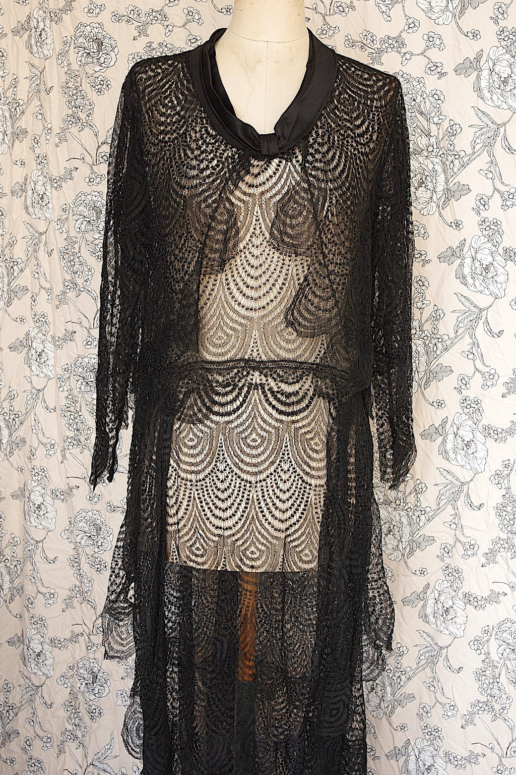 アンティークドレス　vêtement antique レースドレス