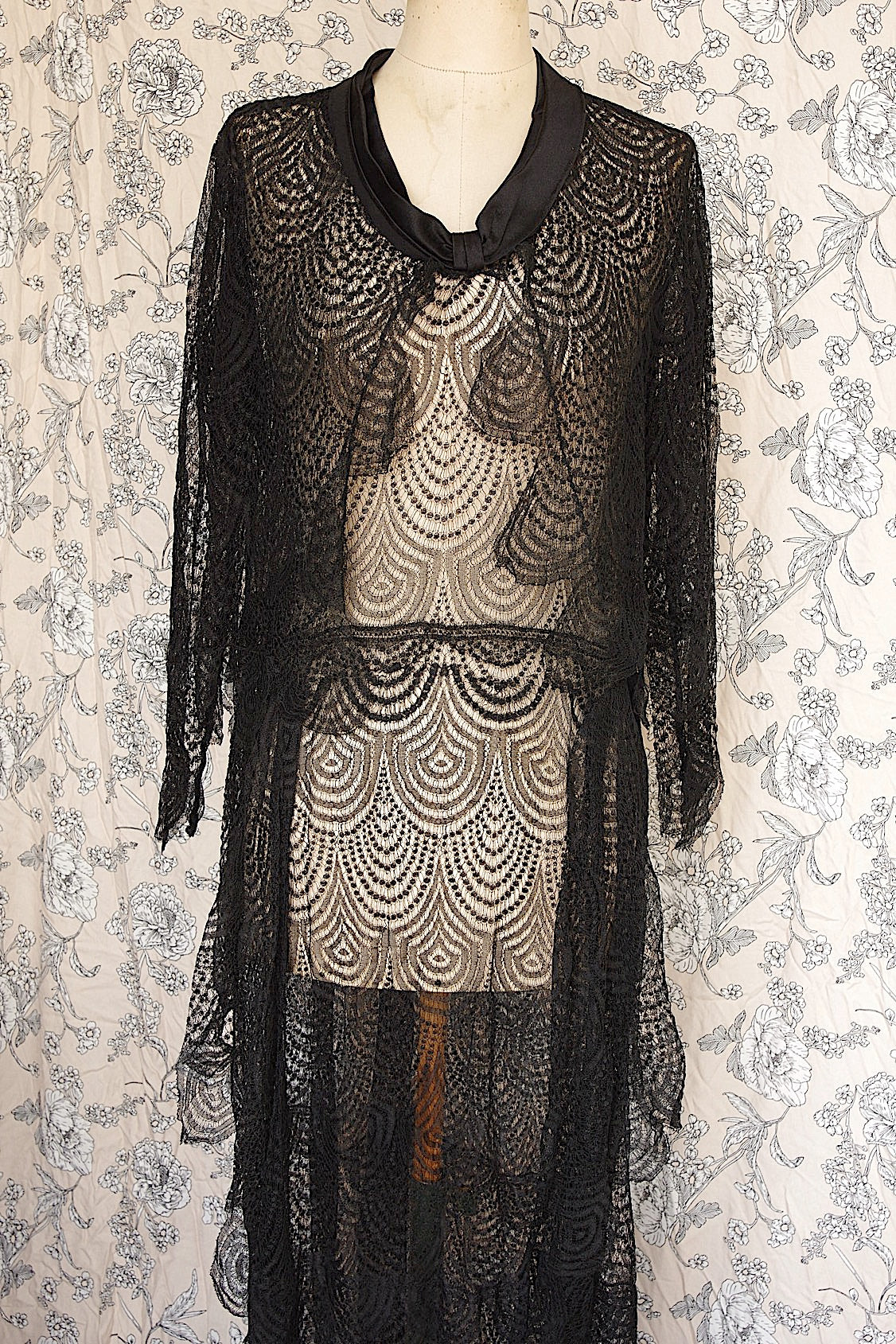 アンティークドレス　vêtement antique レースドレス