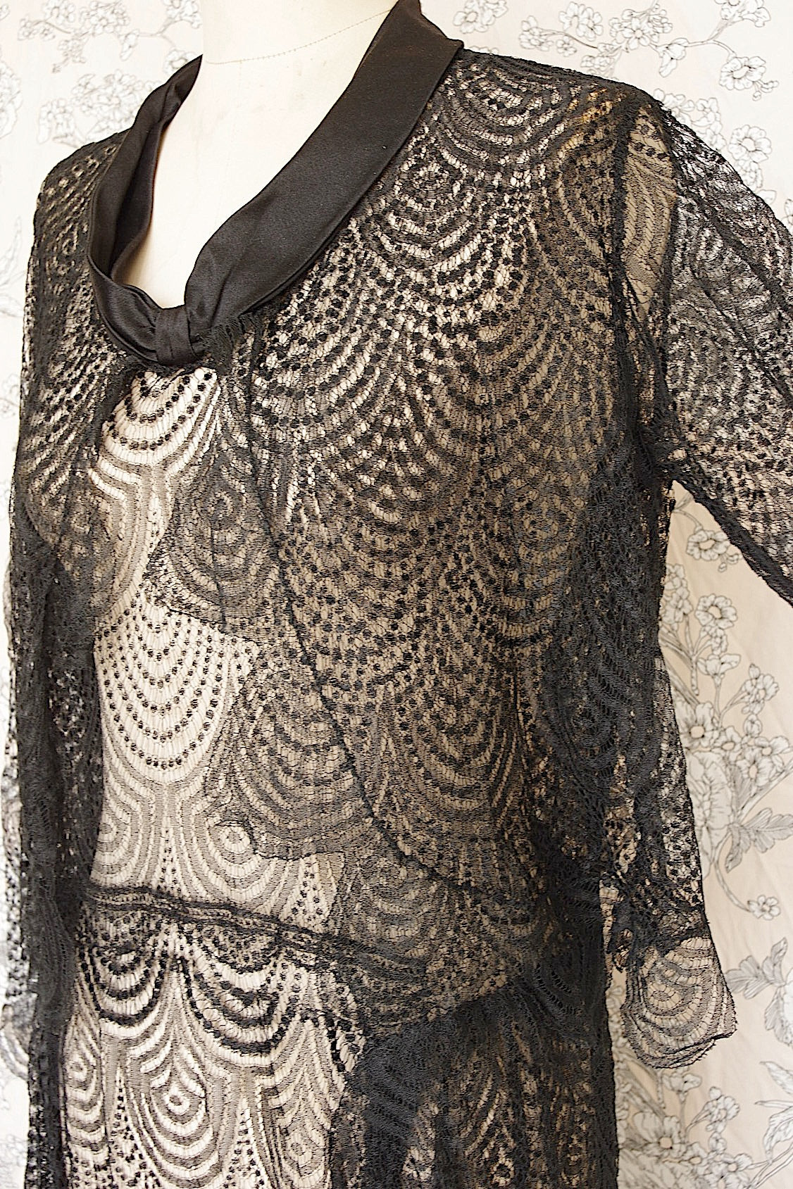 アンティークドレス　vêtement antique レースドレス
