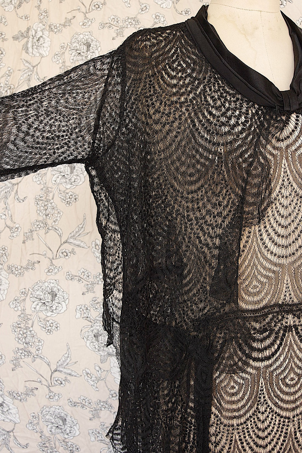 アンティークドレス　vêtement antique レースドレス