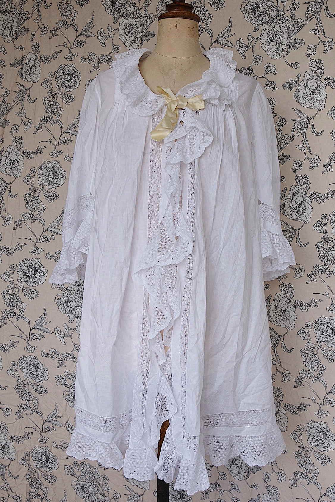 アンティークレース羽織　vêtement antique