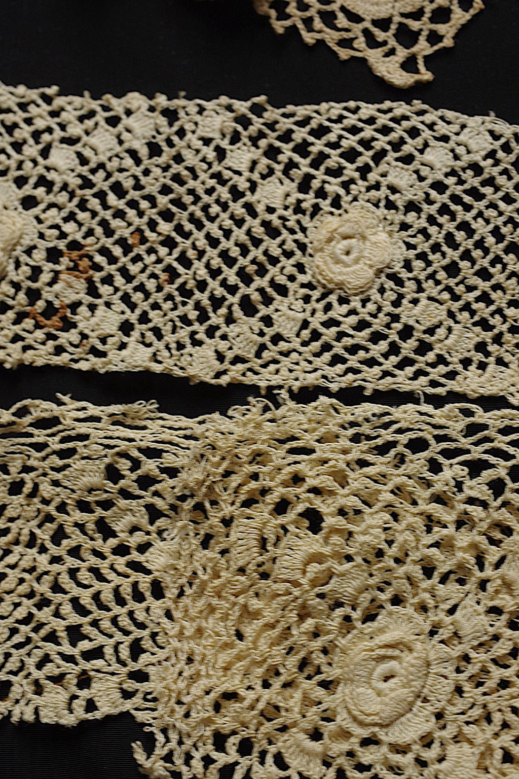 アンティークレース　dentelle ancienne モチーフ箱入り
