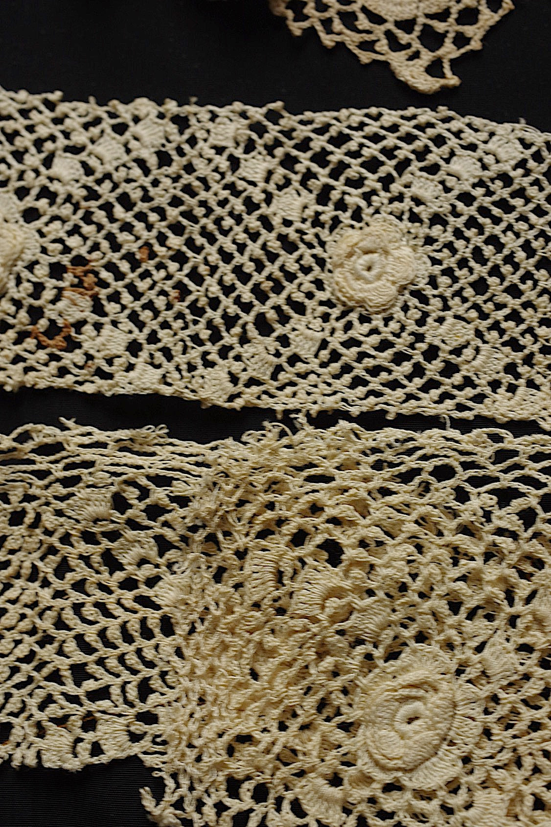 アンティークレース　dentelle ancienne モチーフ箱入り