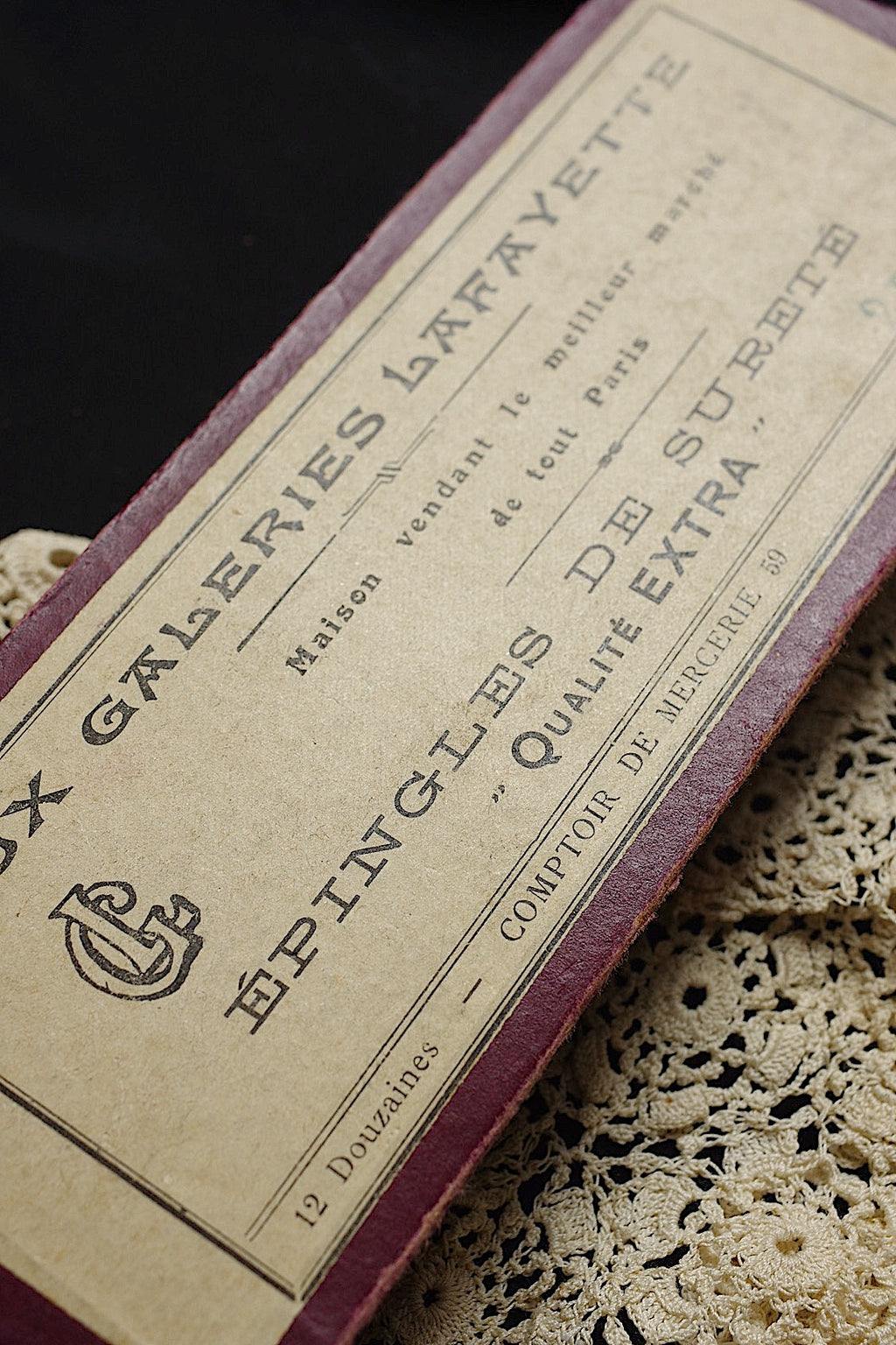 アンティークレース　dentelle ancienne モチーフ箱入り