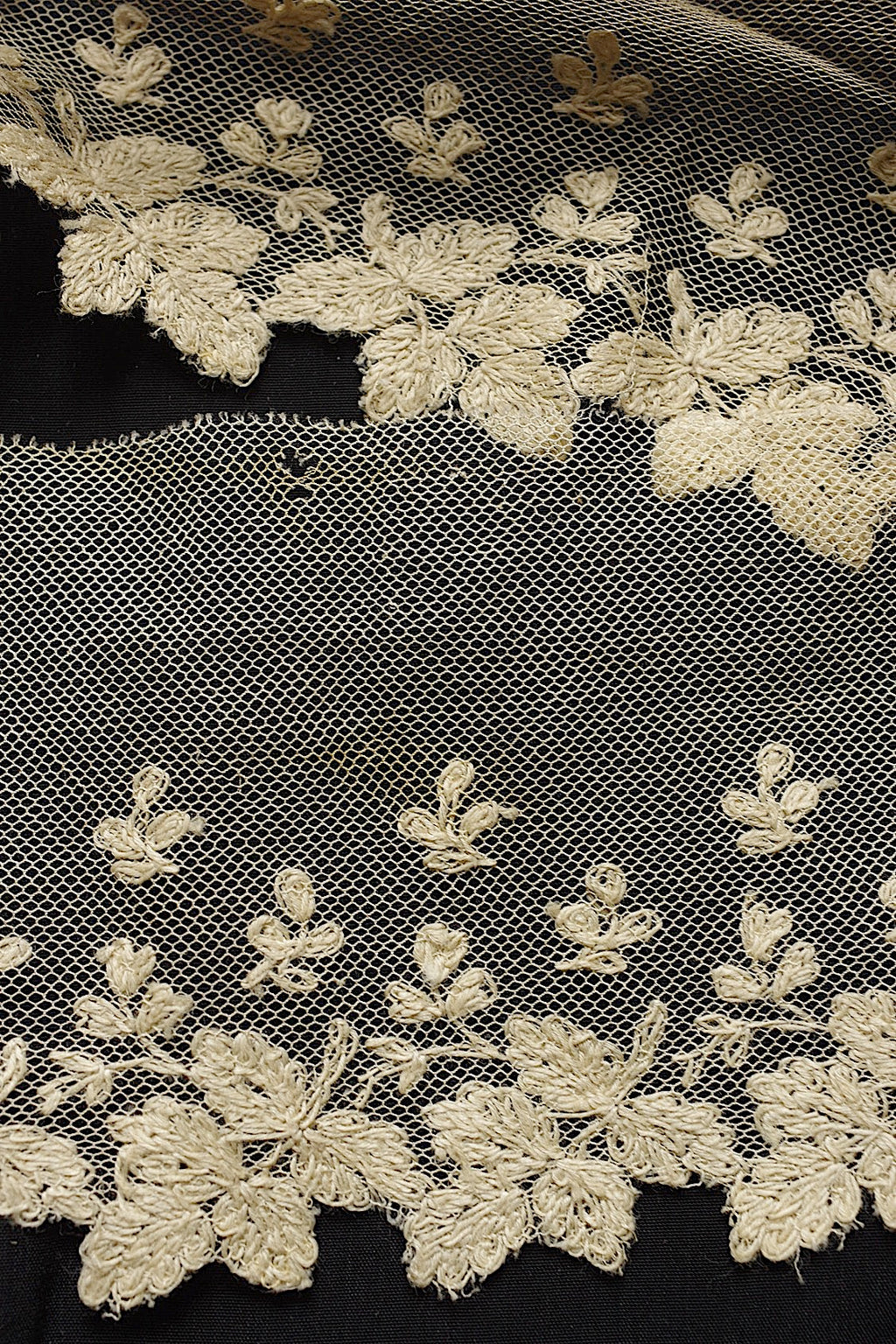 アンティークレース　dentelle ancienne 350cm