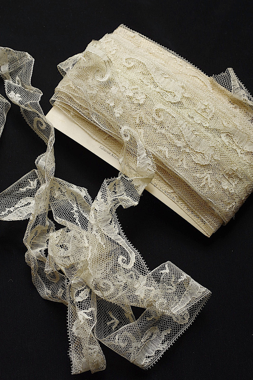 アンティークレース　dentelle ancienne　Salamandre　1036cm