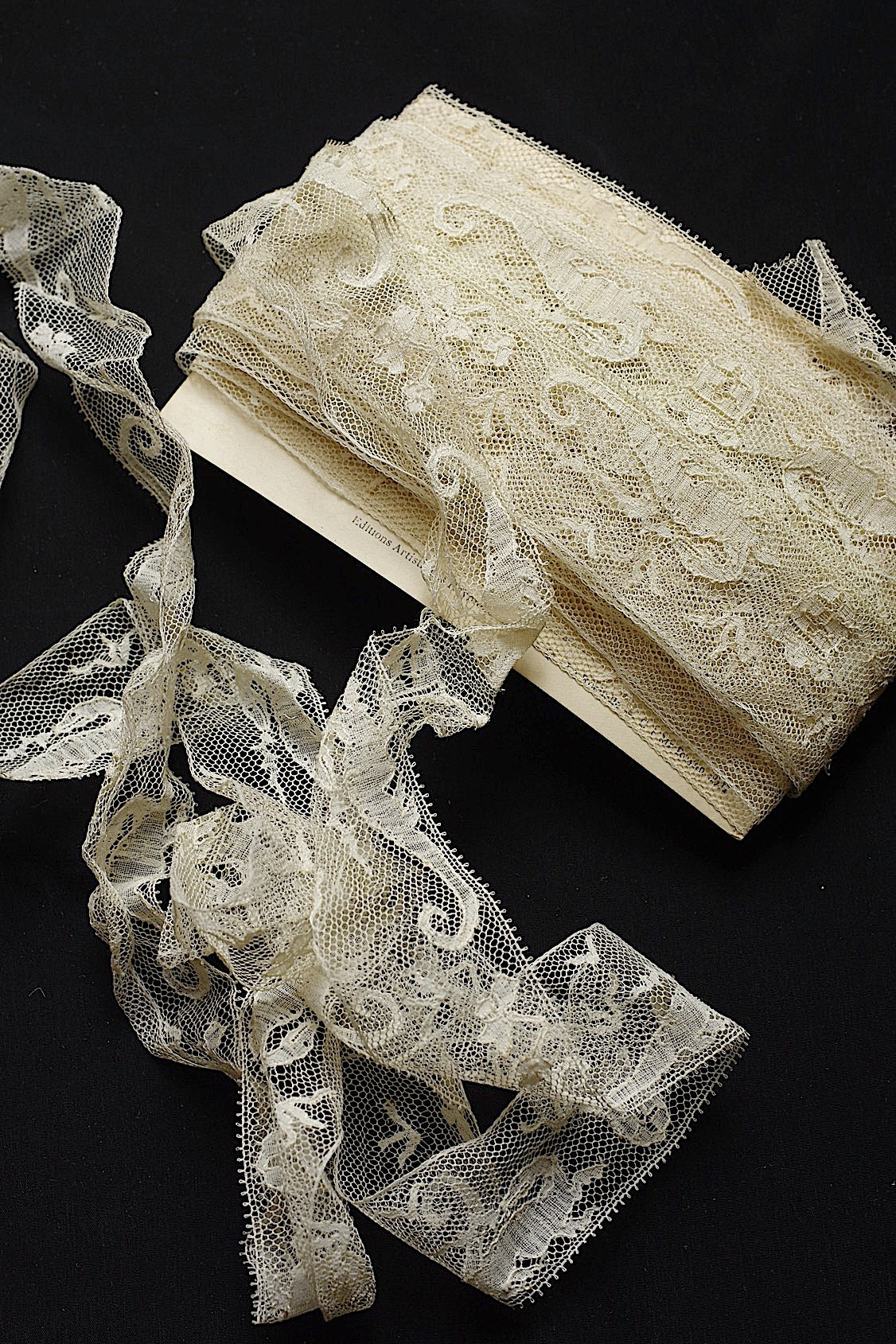 アンティークレース　dentelle ancienne　Salamandre　1036cm