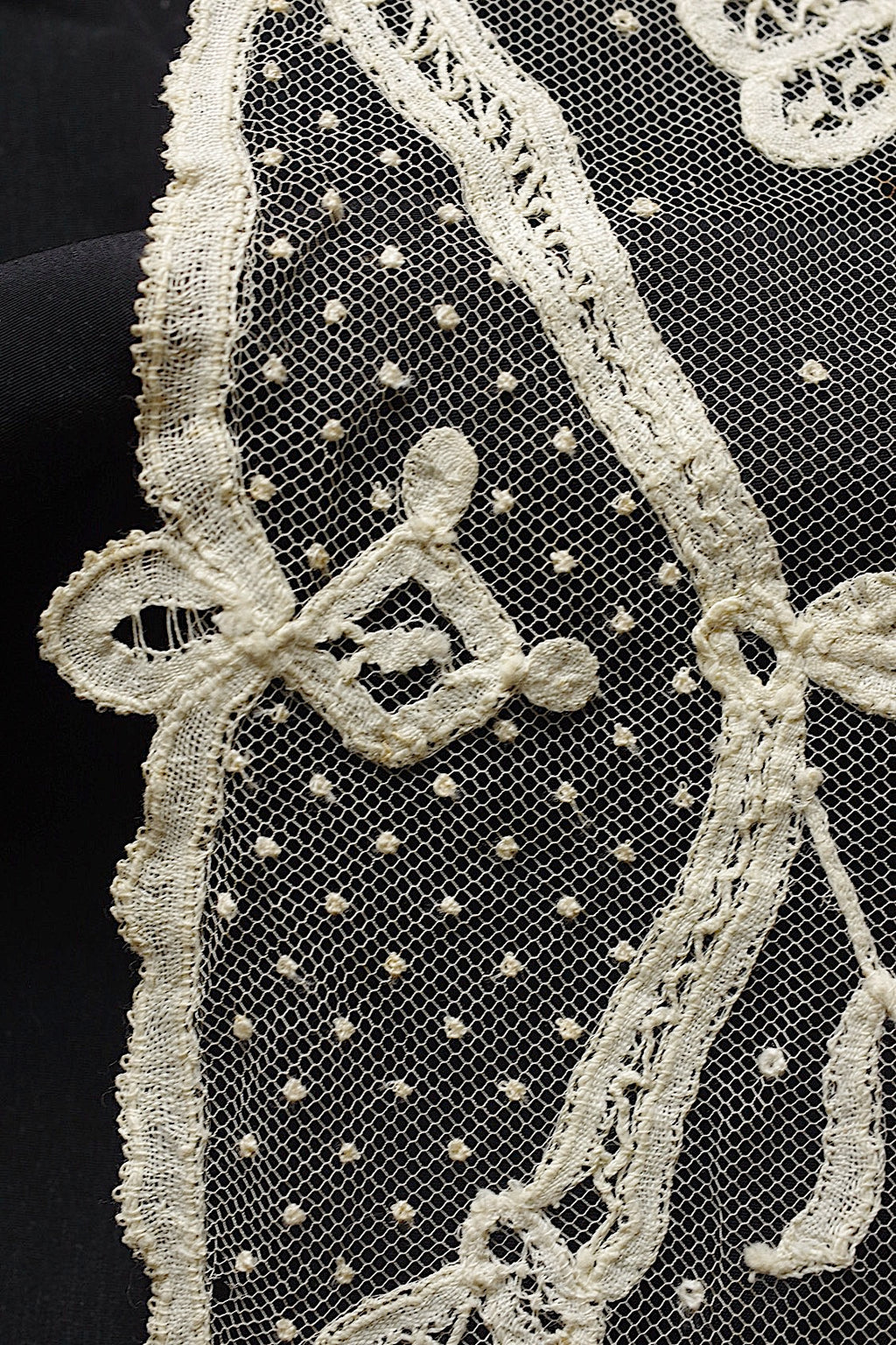 アンティークレース　dentelle ancienne　tablier