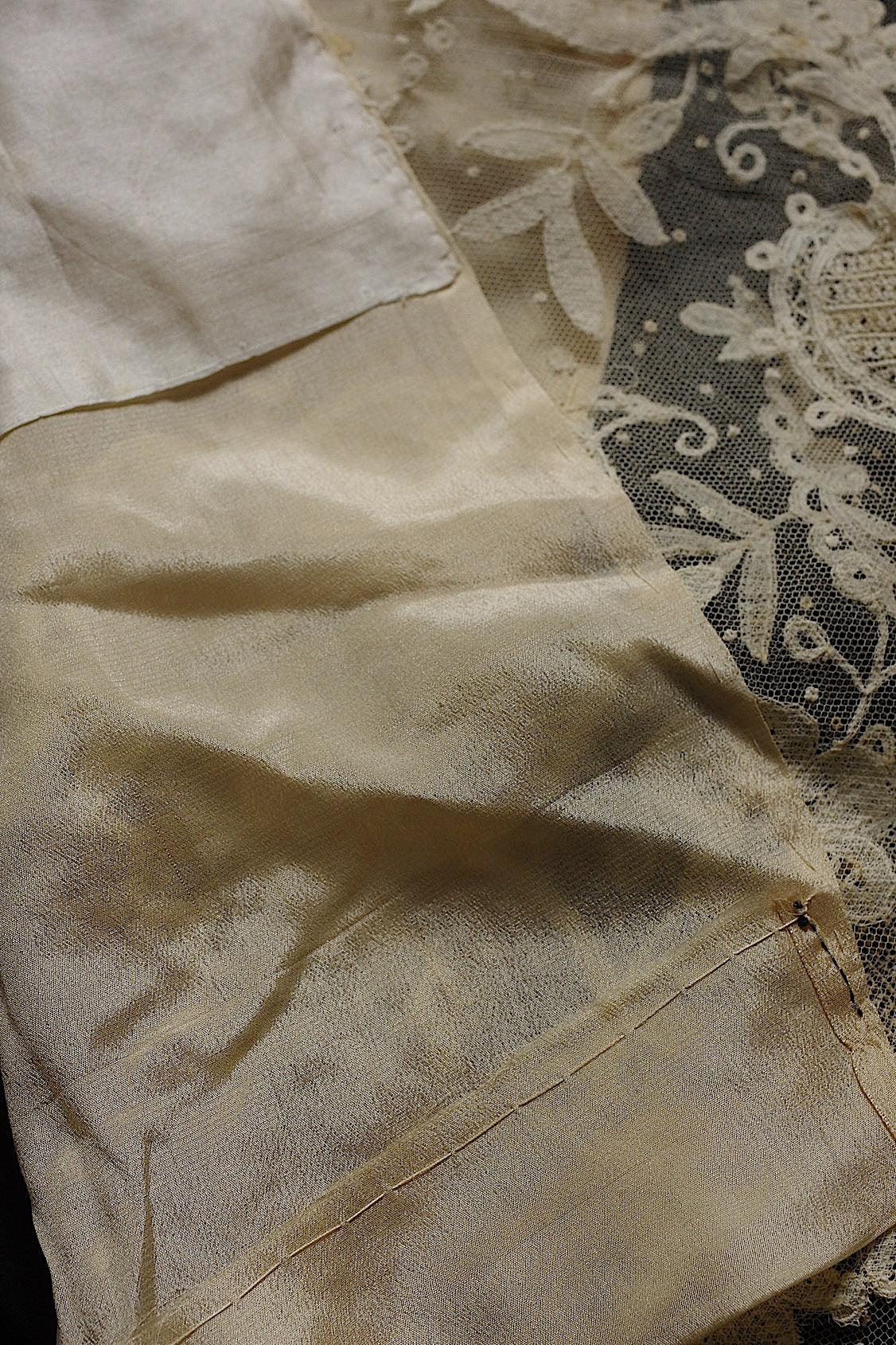 アンティークレース　dentelle ancienne　tablier