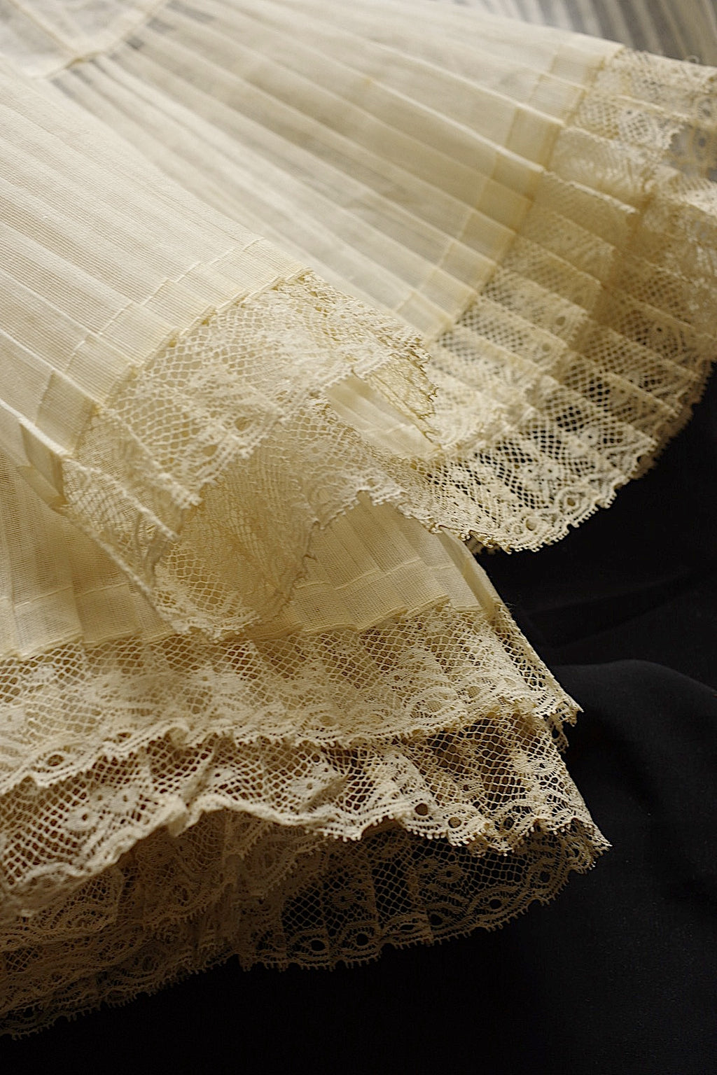 アンティークレース　dentelle ancienne　プリーツ　330cm