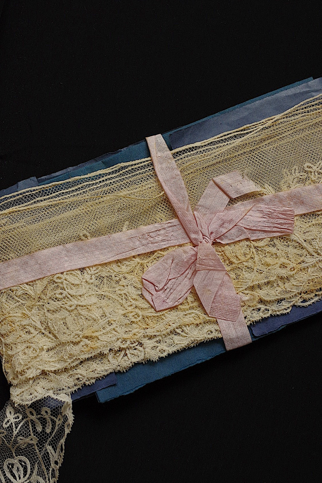 アンティークレース　dentelle ancienne　アプリカッションアングレテール