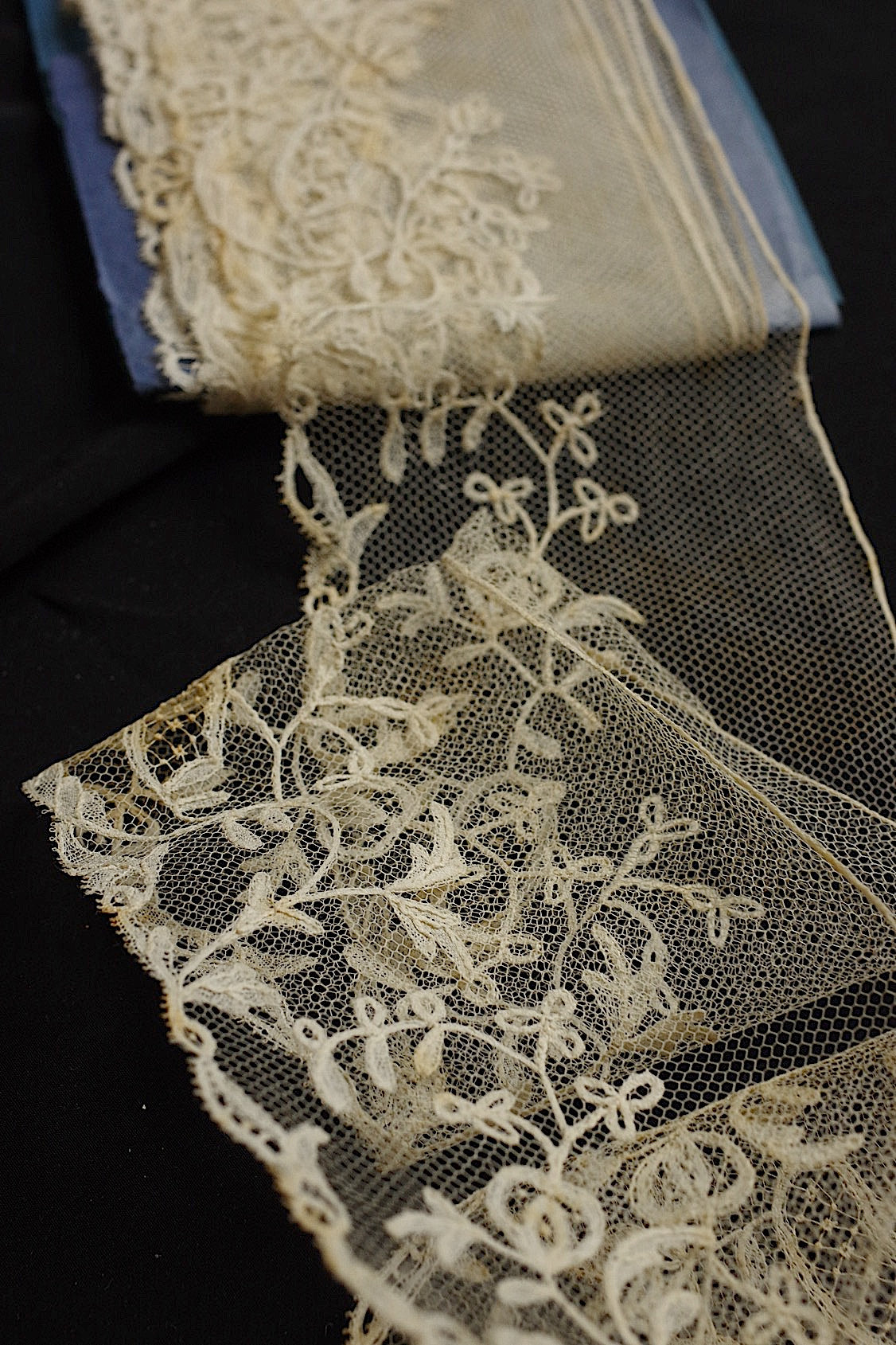アンティークレース　dentelle ancienne　アプリカッションアングレテール
