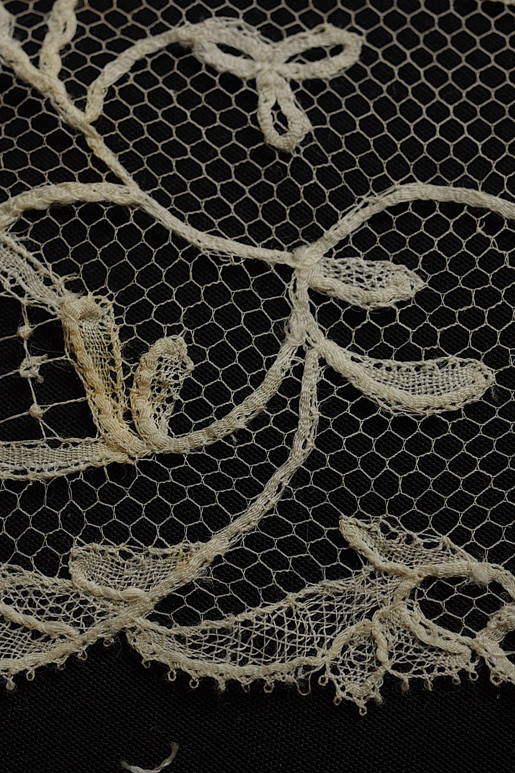 アンティークレース　dentelle ancienne　アプリカッションアングレテール