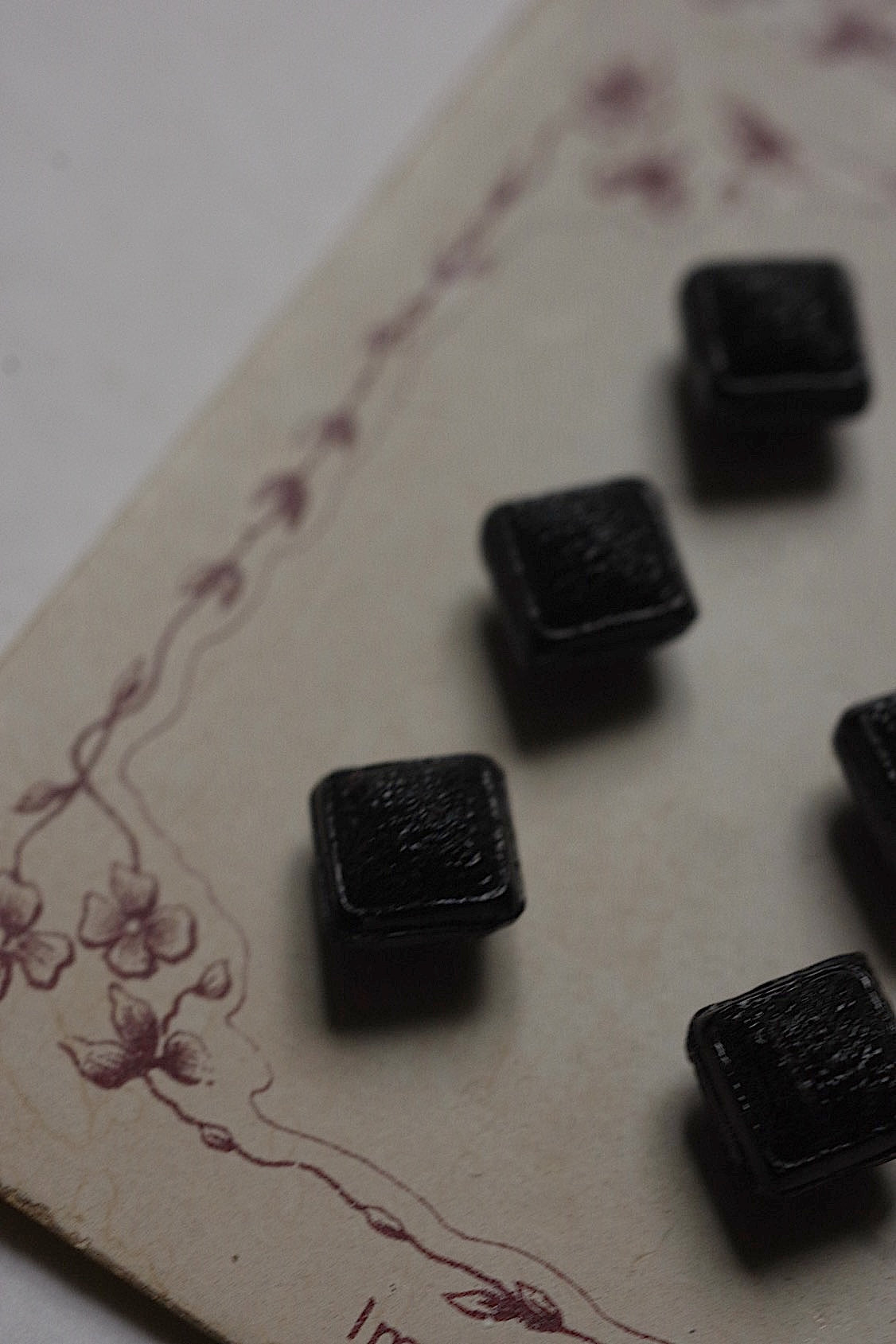 アンティークボタン　bouton antique
