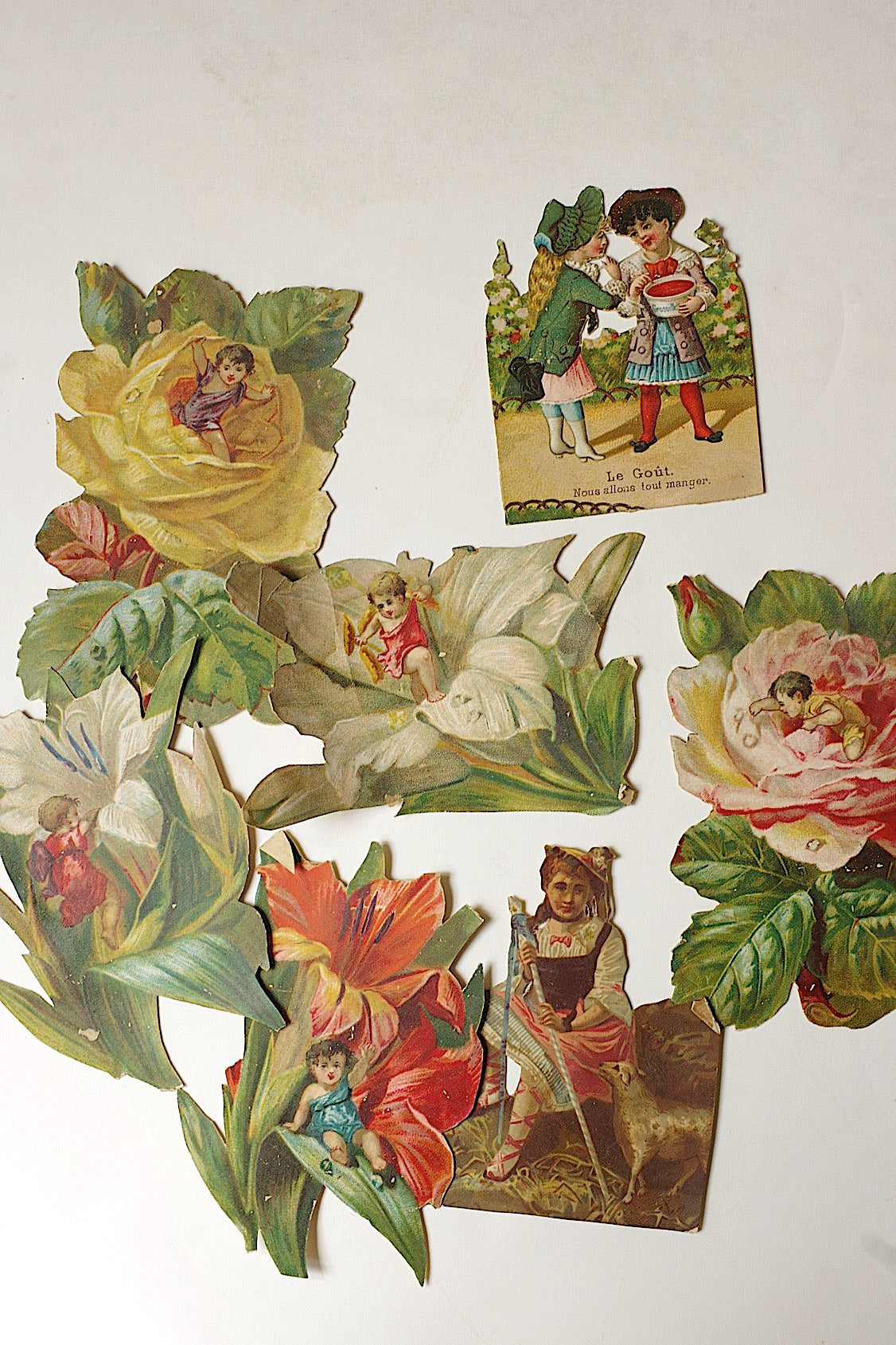アンティークデコパージュ　papier antique lot