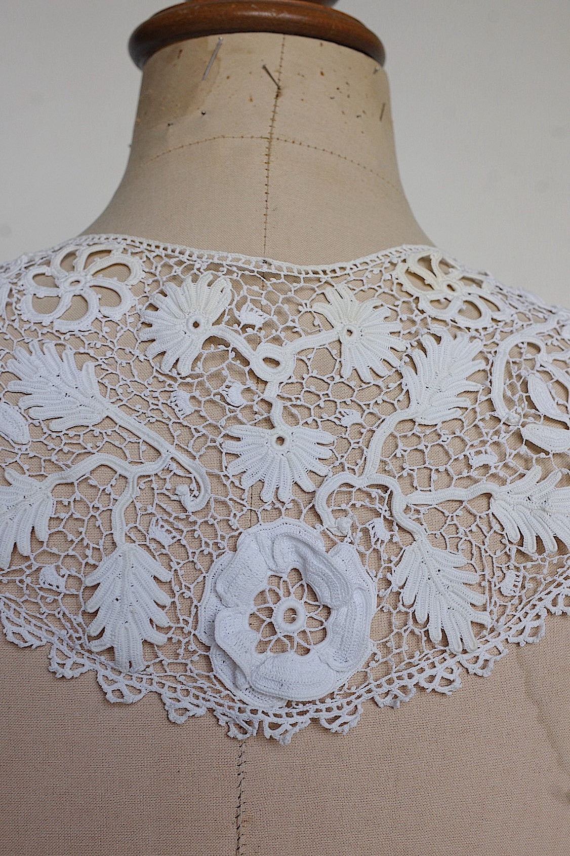 アンティークレース　dentelle ancienne レース襟1