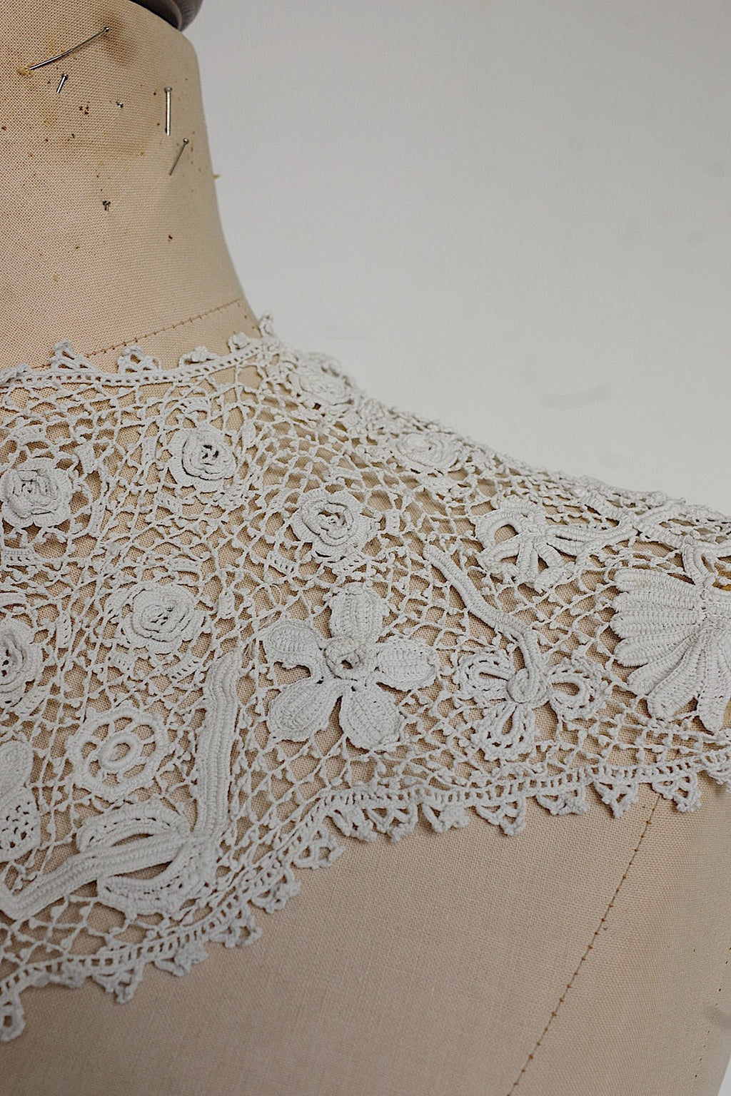 アンティークレース　dentelle ancienne レース襟2
