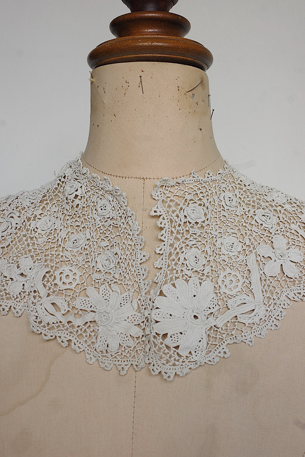 アンティークレース　dentelle ancienne レース襟2