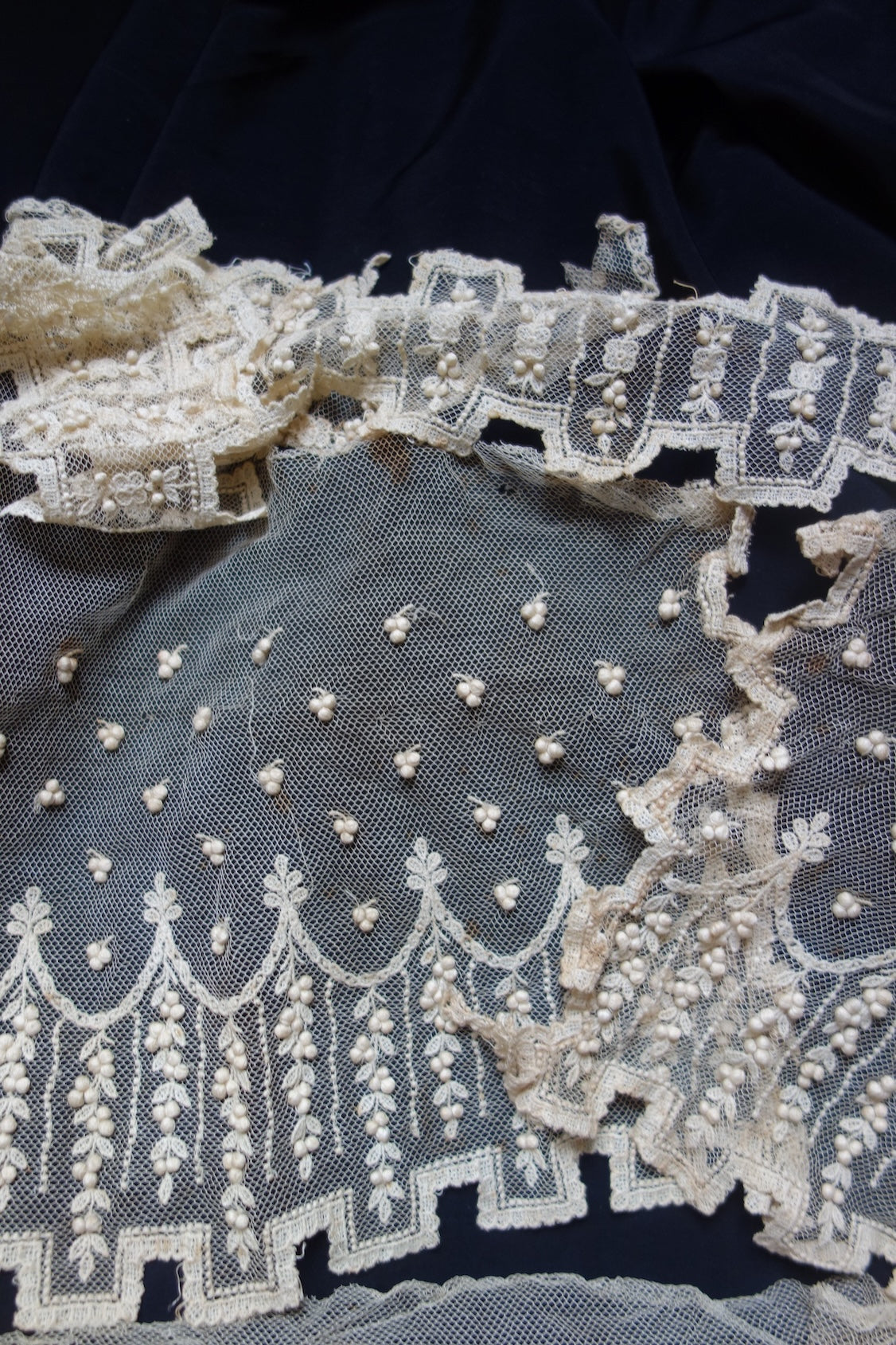 アンティークレース antique lace la dentelle - .FR a l'epoque