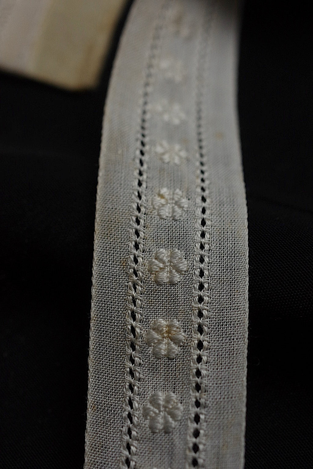 アンティークレース　dentelle ancienne　刺繍テープ　360cm