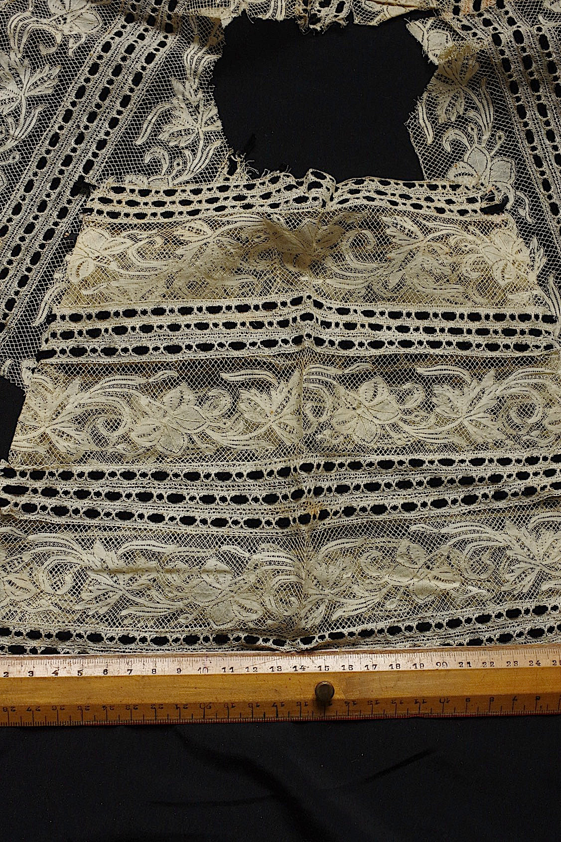 アンティークレース　dentelle ancienne　端切れ　素材用