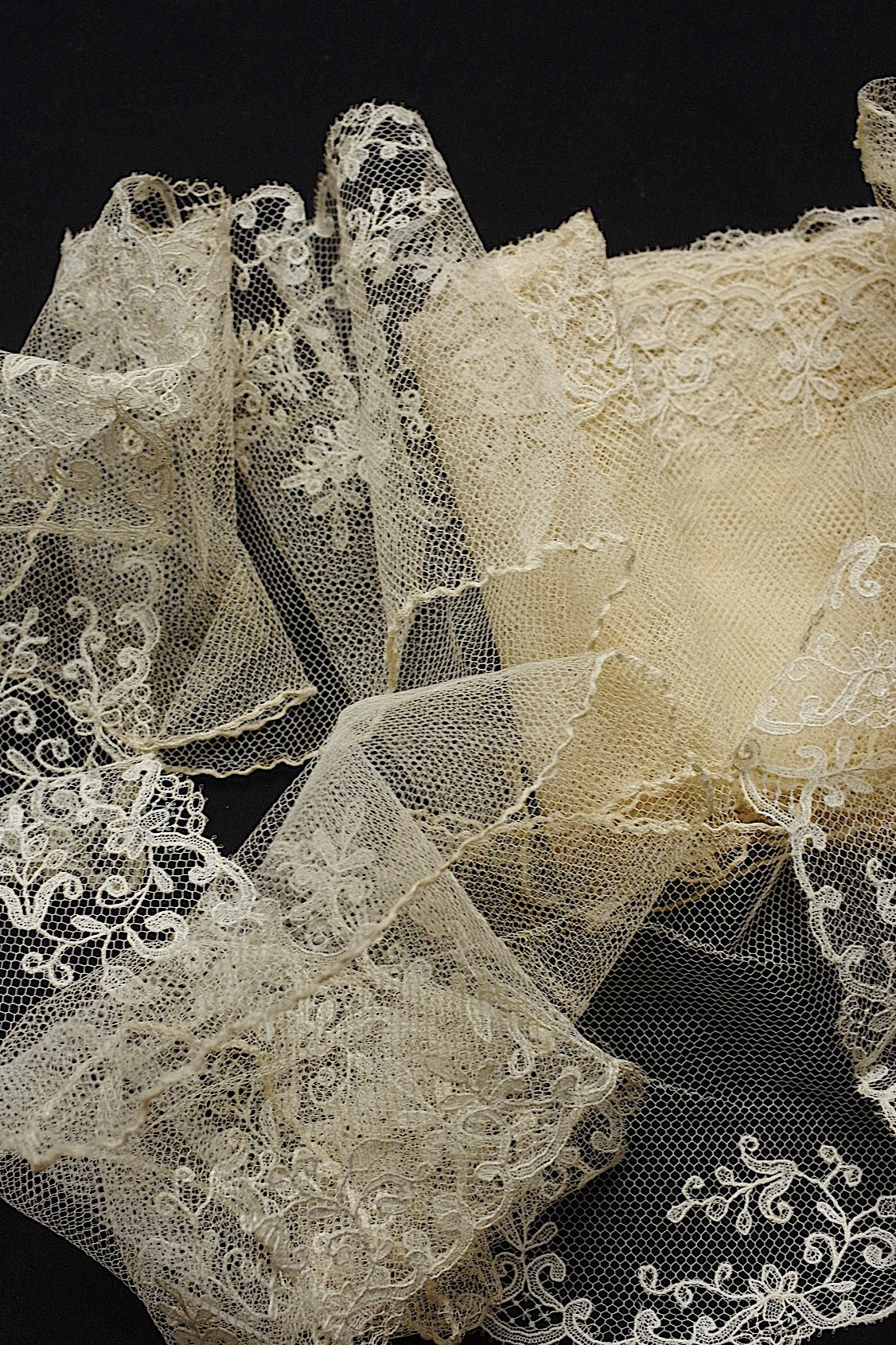 アンティークレース　dentelle ancienne　330cm