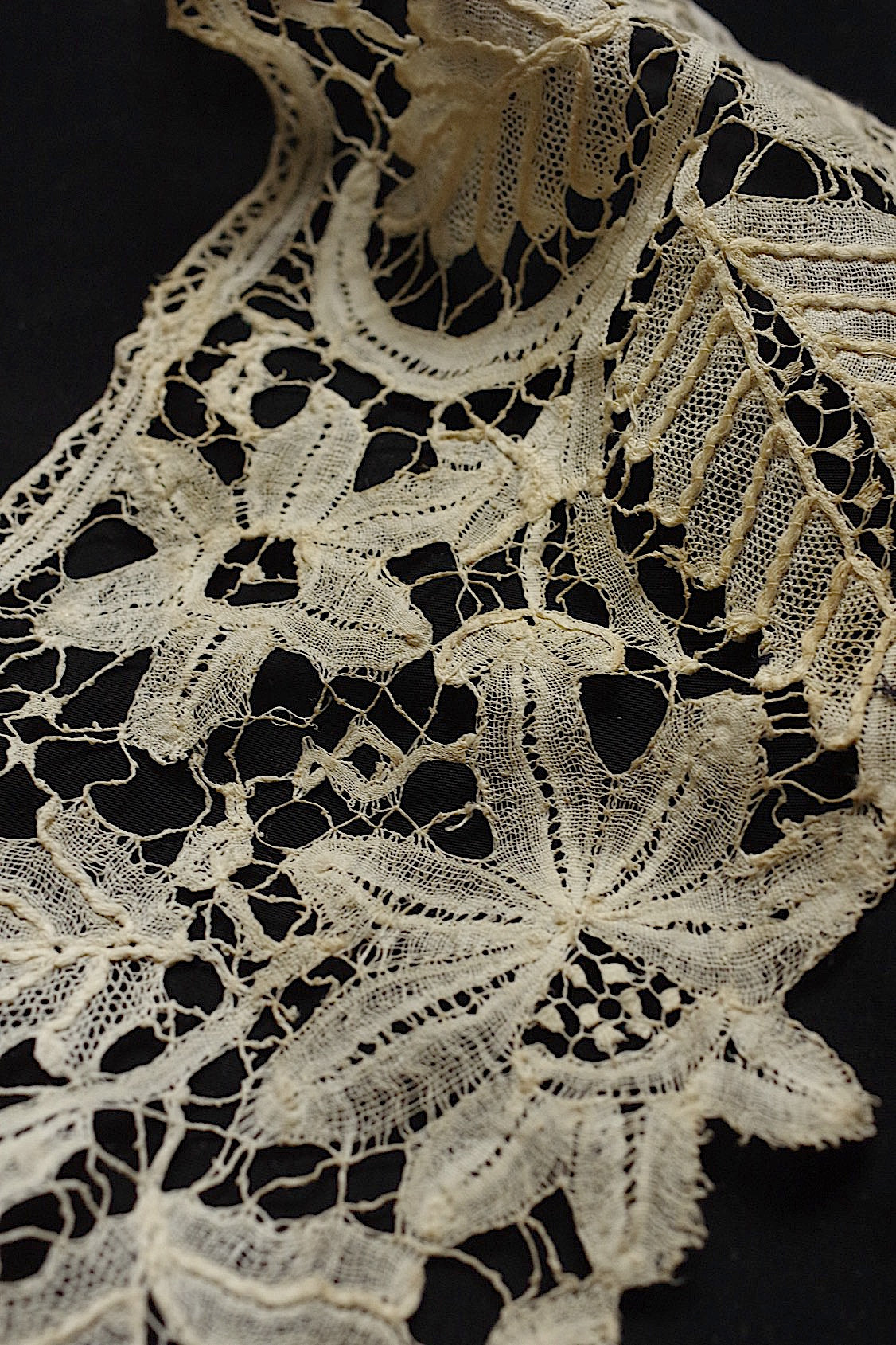 アンティークレース　dentelle ancienne　2種