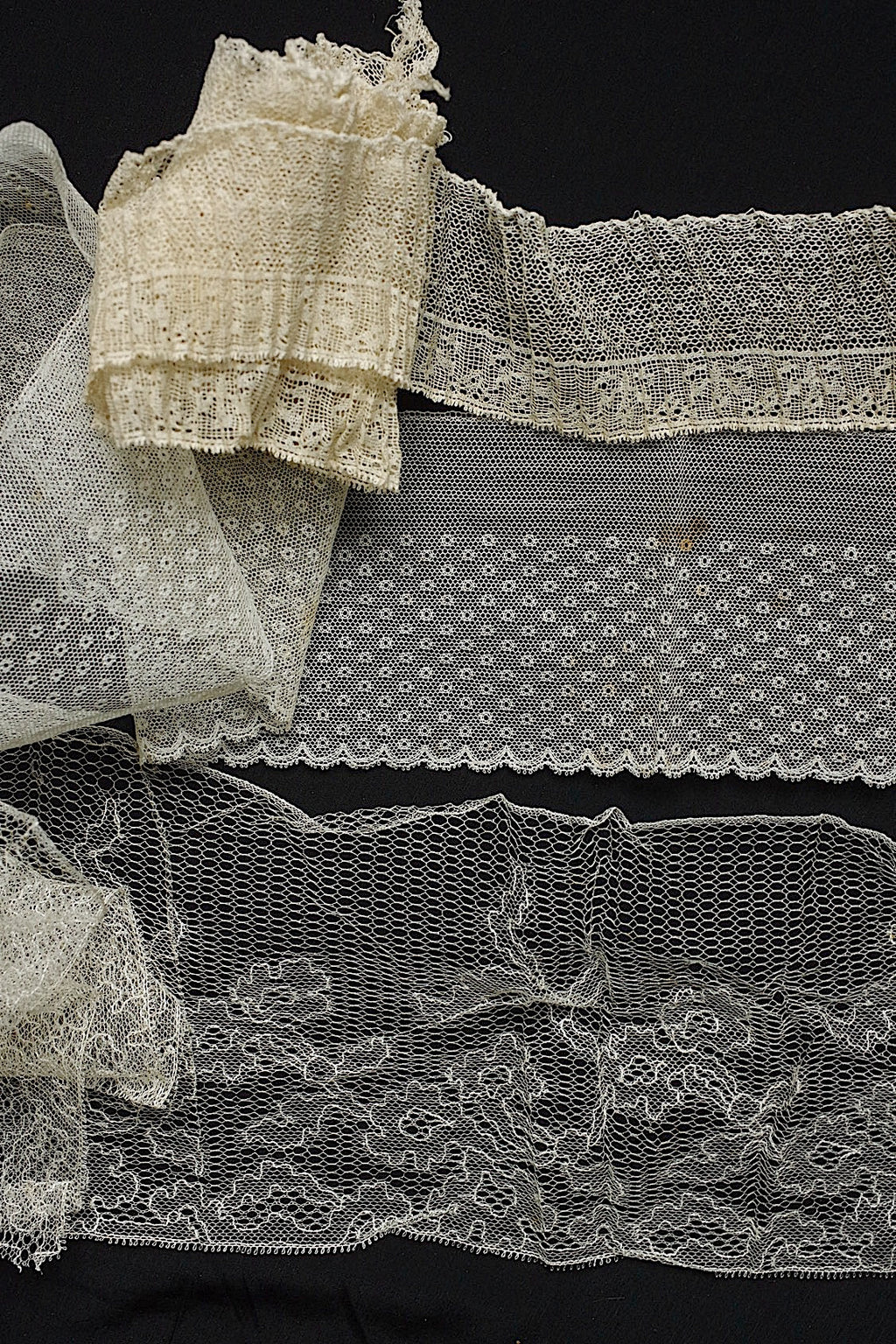 アンティークレース　dentelle ancienne　3種
