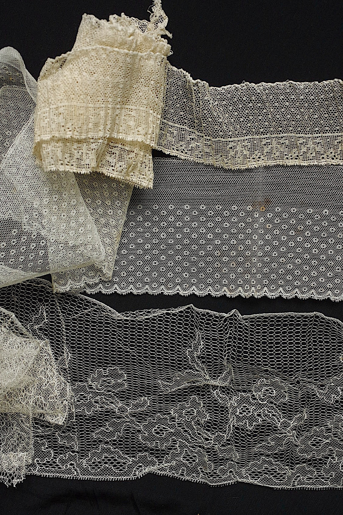 アンティークレース　dentelle ancienne　3種