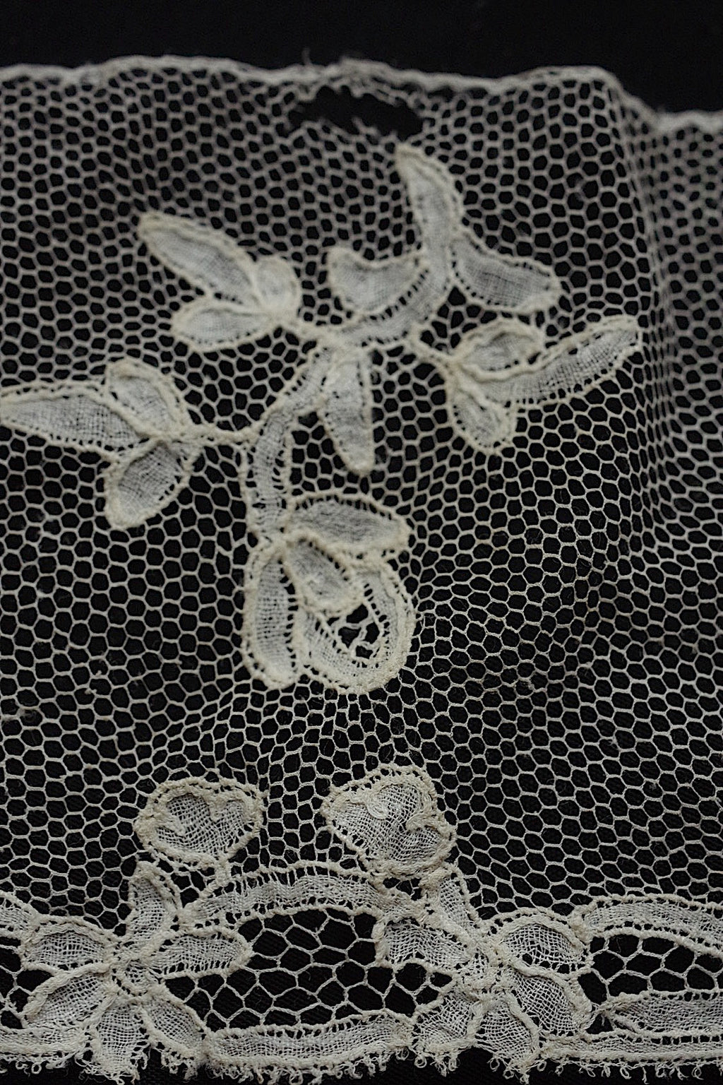 アンティークレース　dentelle ancienne　２種