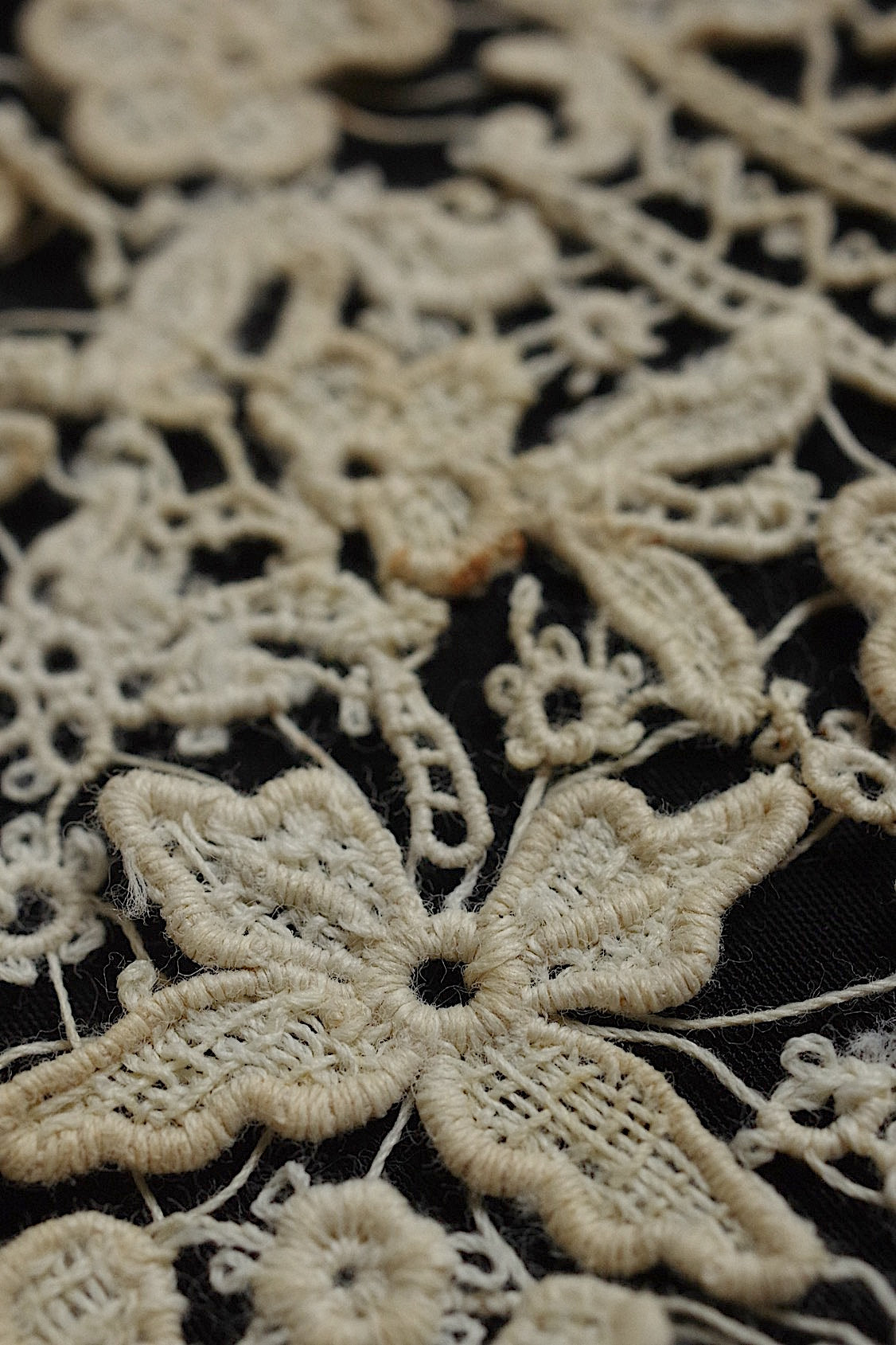 アンティークレース　dentelle ancienne　55cm 28cm 42cm