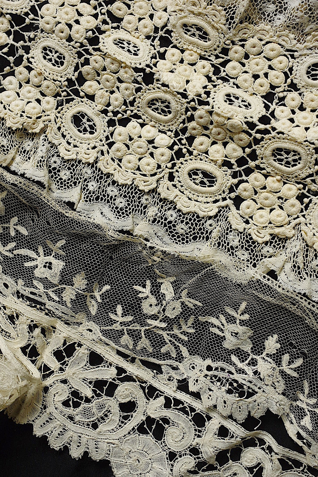 アンティークレース　dentelle ancienne　箱入りに１７種