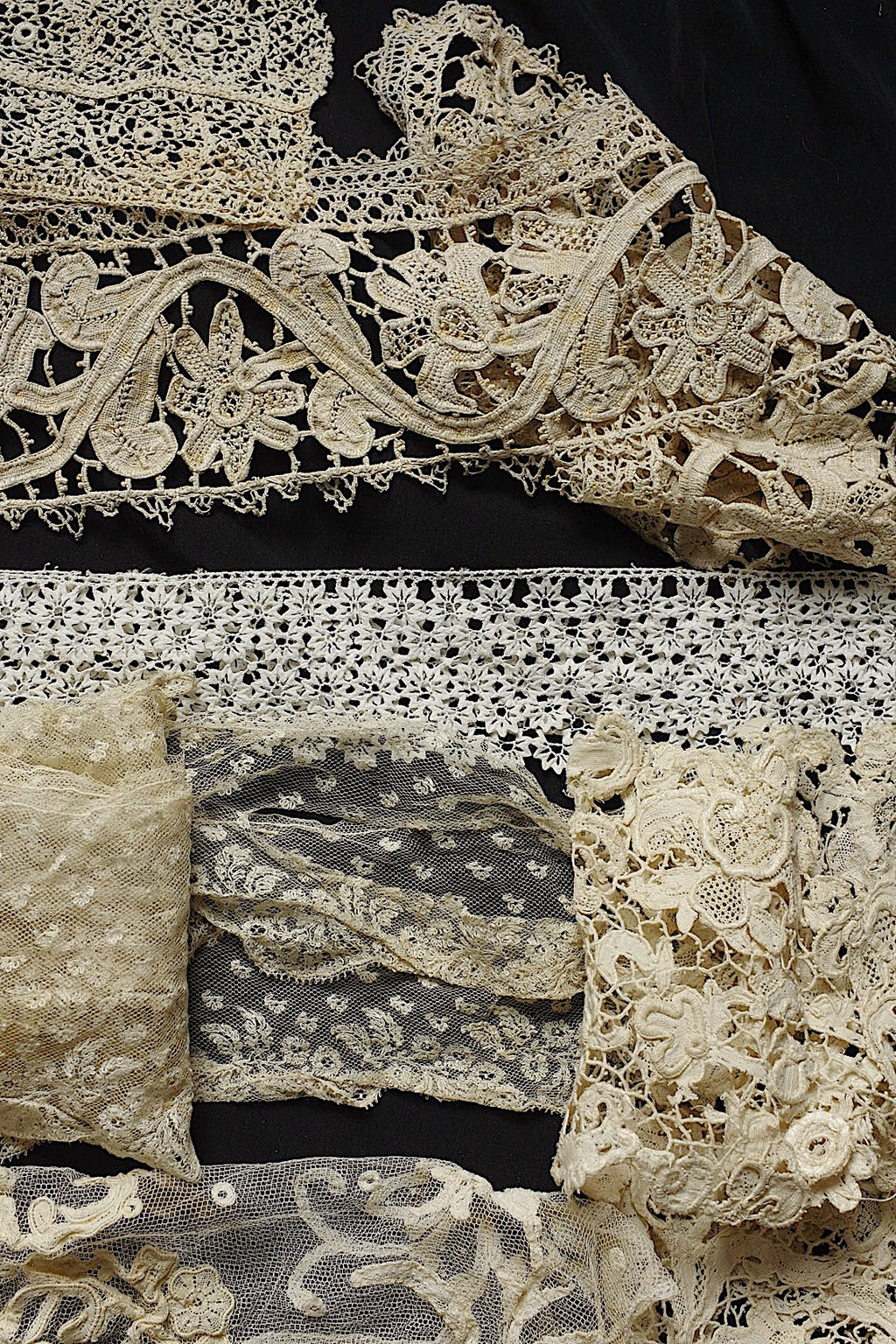 アンティークレース　dentelle ancienne　箱入りに１７種
