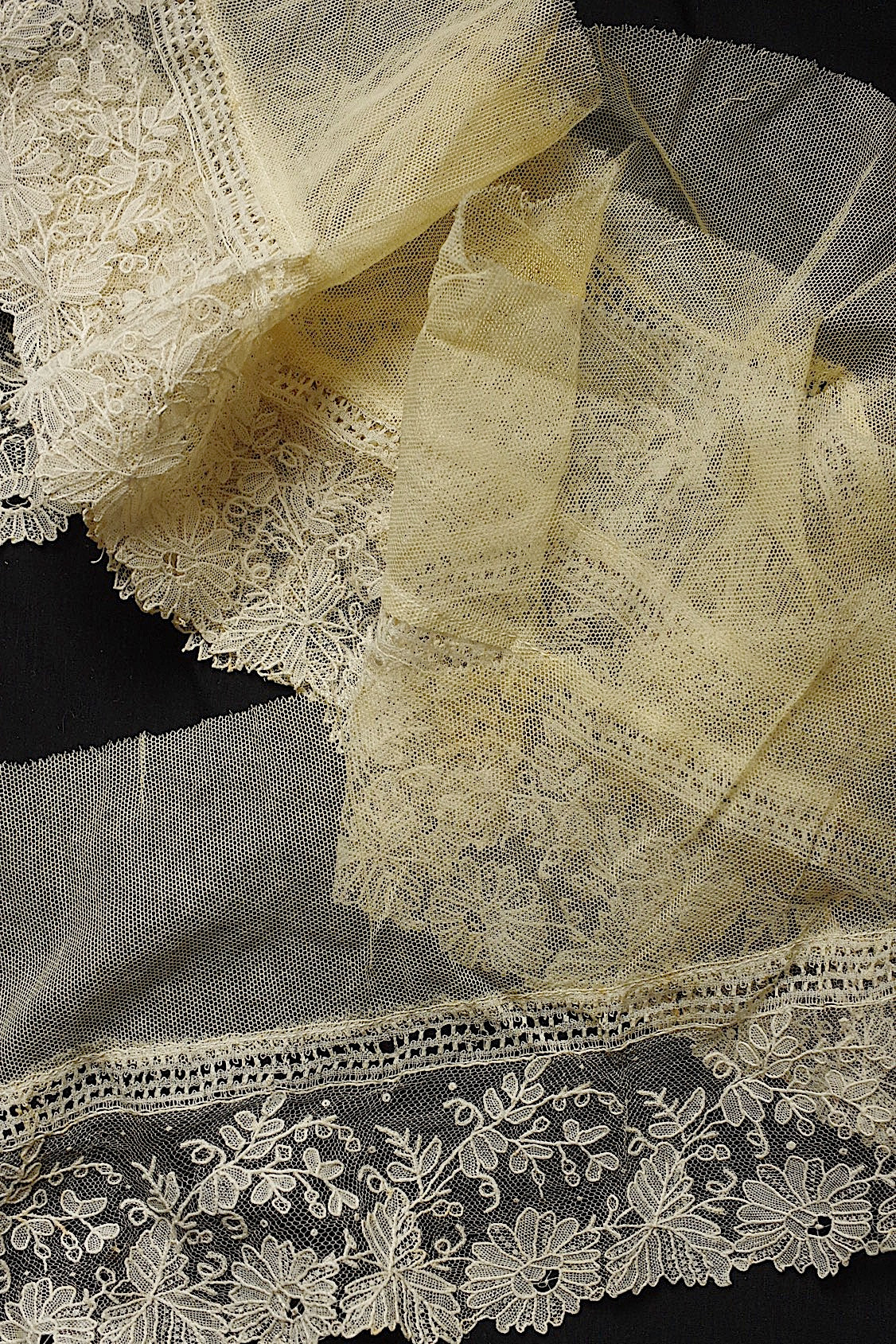 アンティークレース antique lace la dentelle - .FR a l'epoque