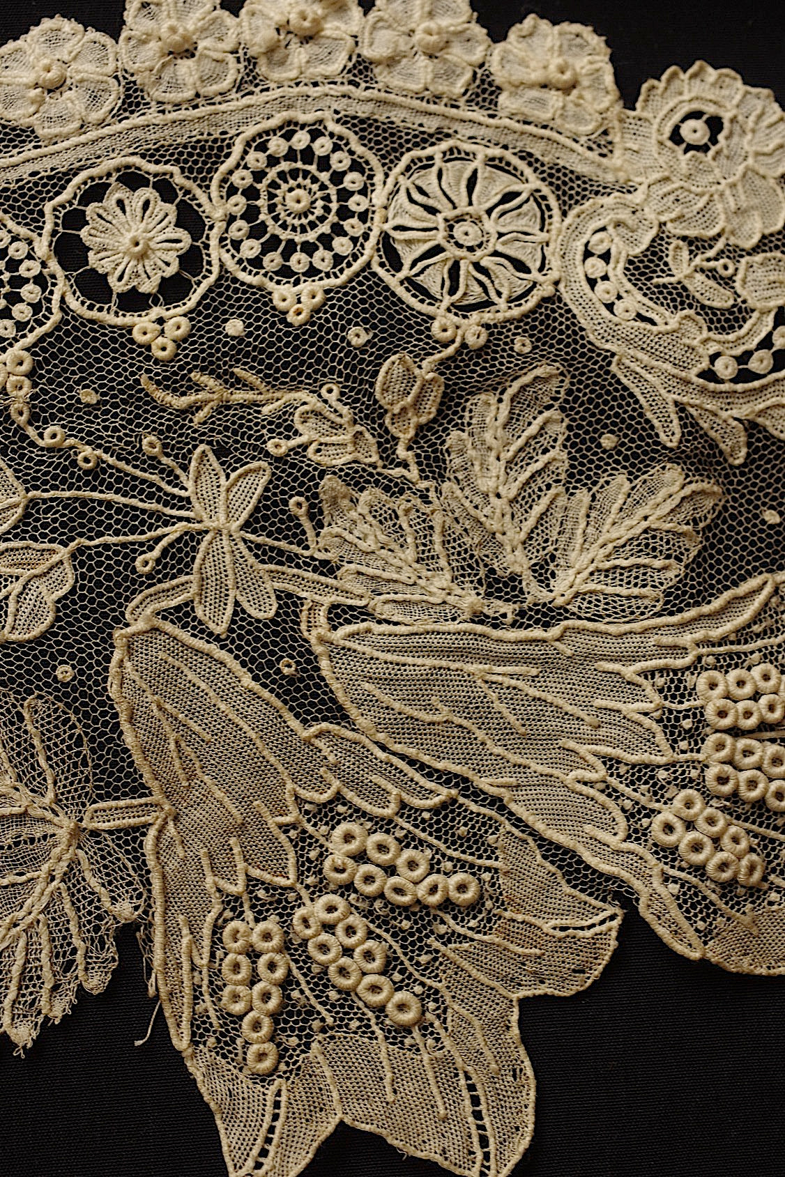 アンティークレース antique lace la dentelle - .FR a l'epoque