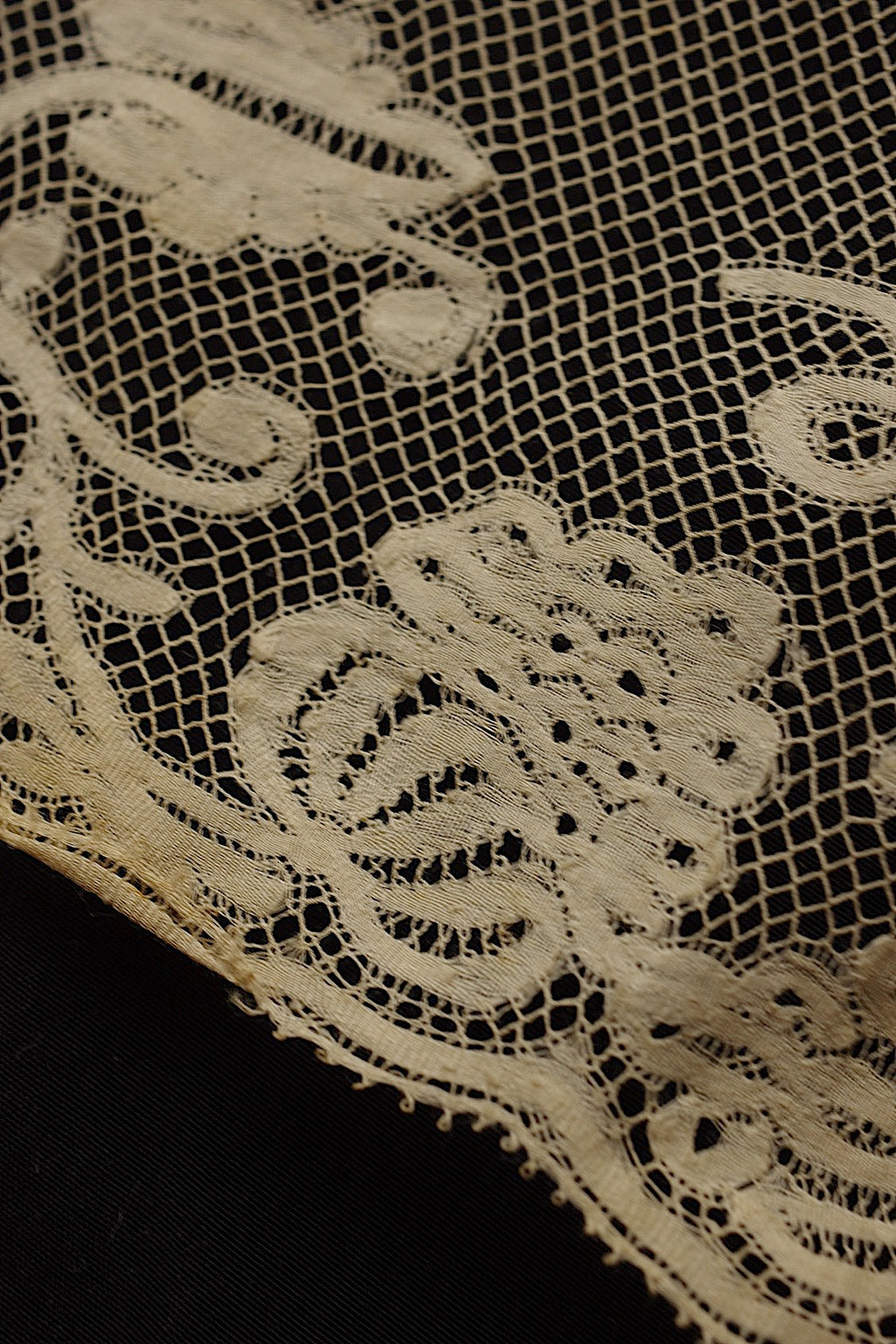 アンティークレース　dentelle ancienne　２種