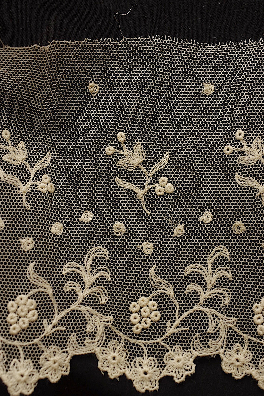 アンティークレース　dentelle ancienne　420cm