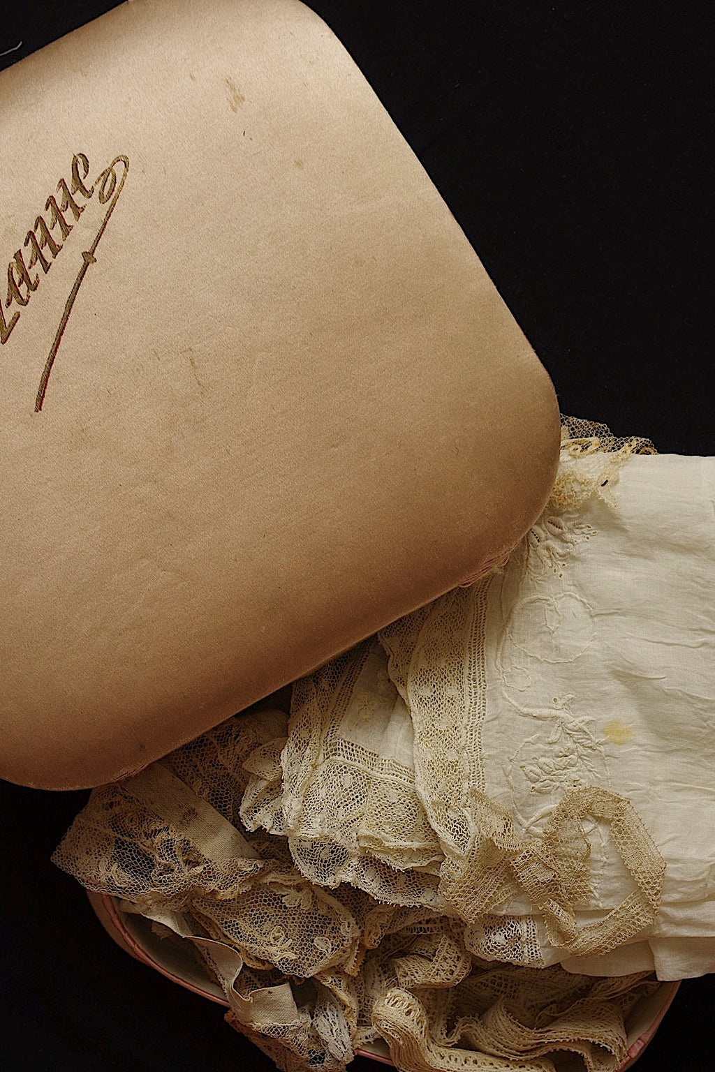 アンティークレース　dentelle ancienne　箱入り　１０種