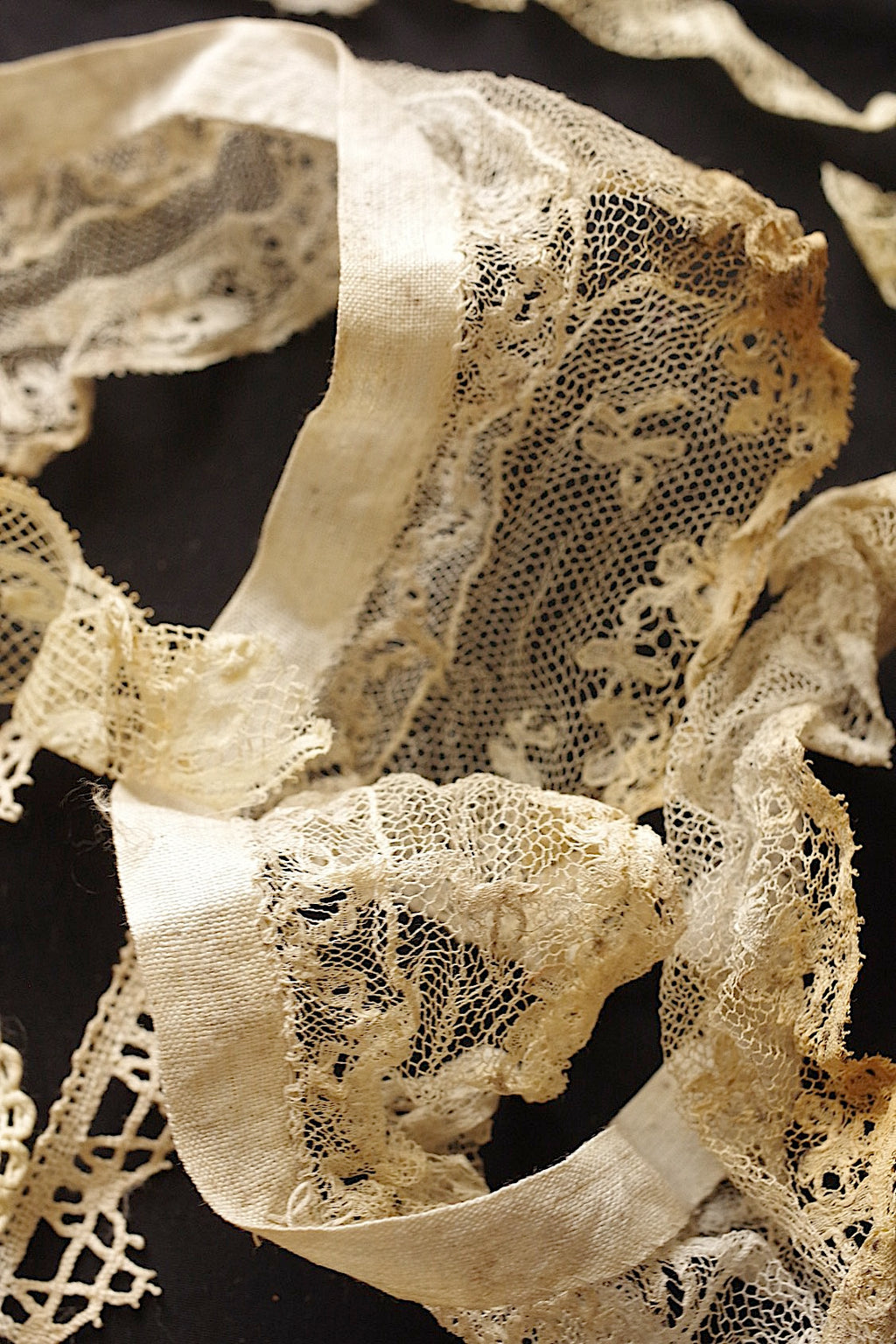 アンティークレース　dentelle ancienne　箱入り　１０種