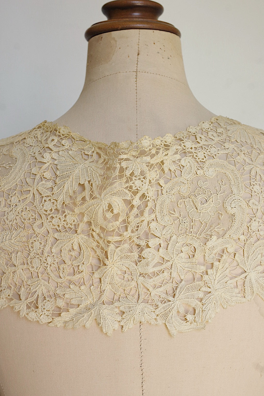 アンティークレース　dentelle ancienne　ブリュクセルホニトンmix ハギレ
